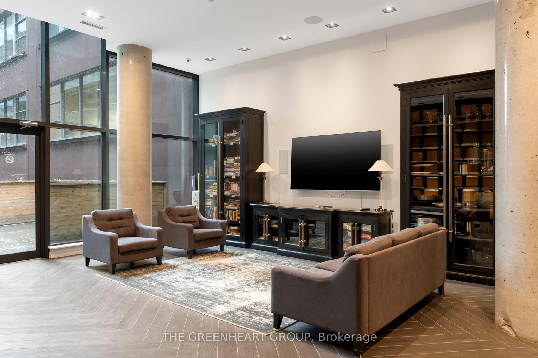 2 Bedrooms Condo at 90 Broadview,  Toronto For sale