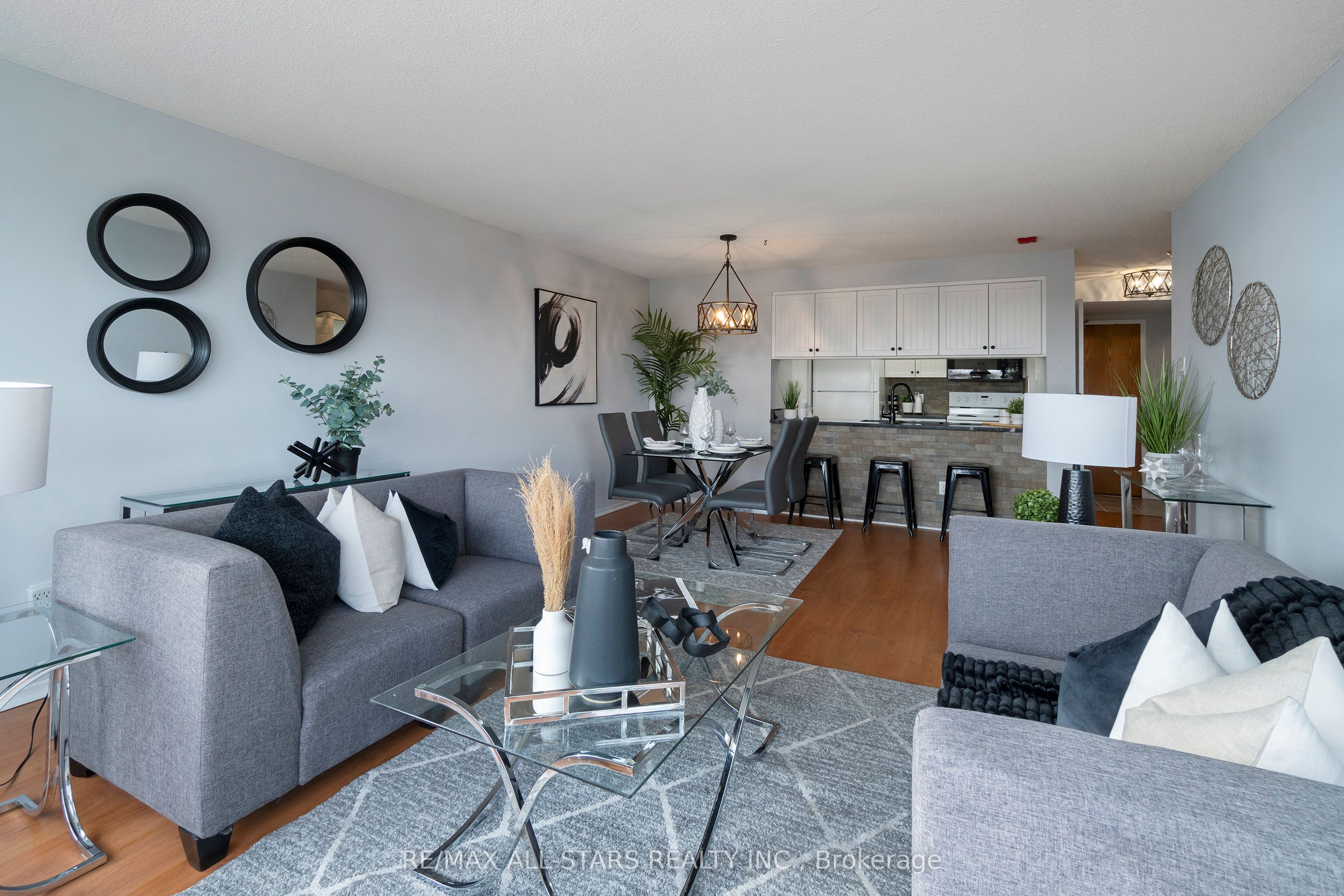 2 Raymerville Drive, #512