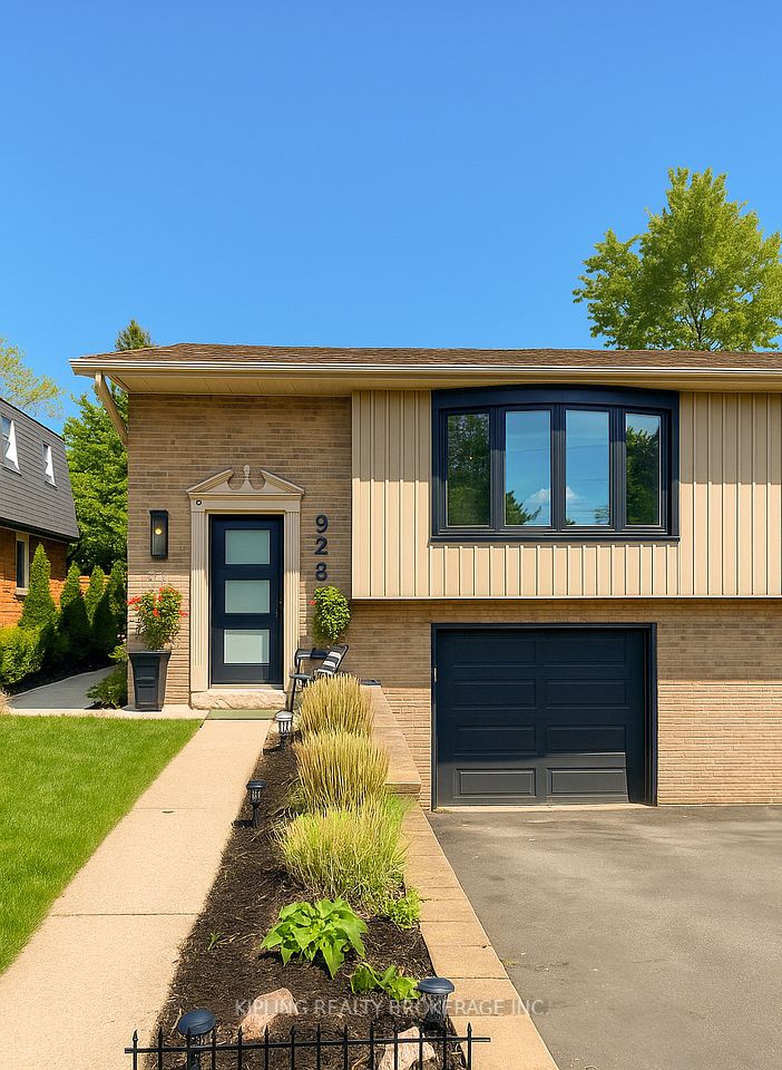 923 Daryl Drive