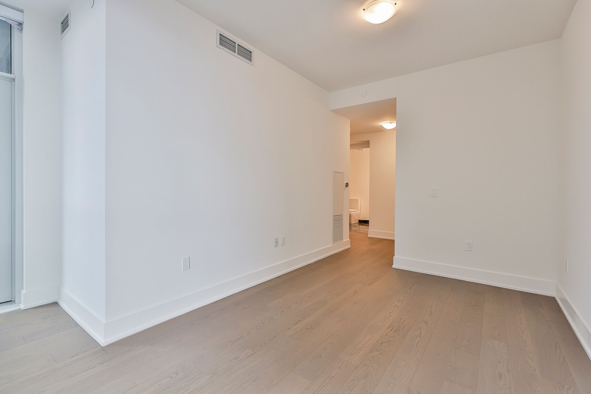 1 Yorkville Avenue 4503