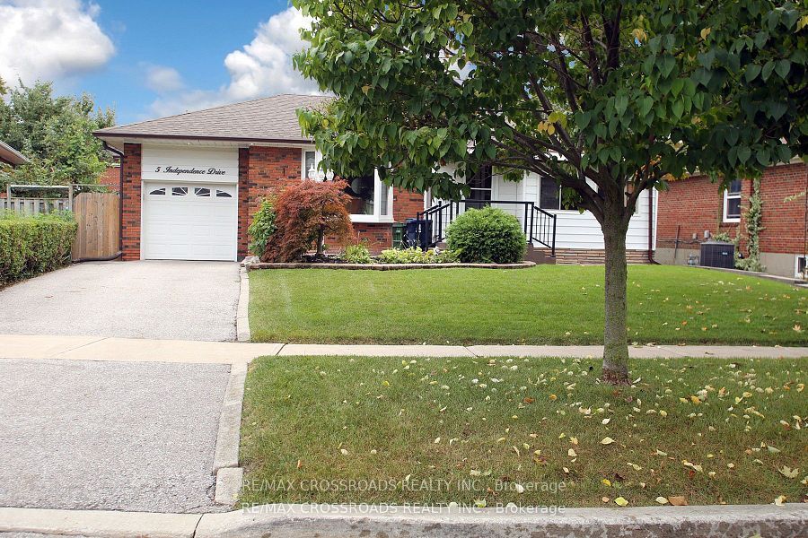 5 Independence Drive, Toronto, ON M1K 3R7