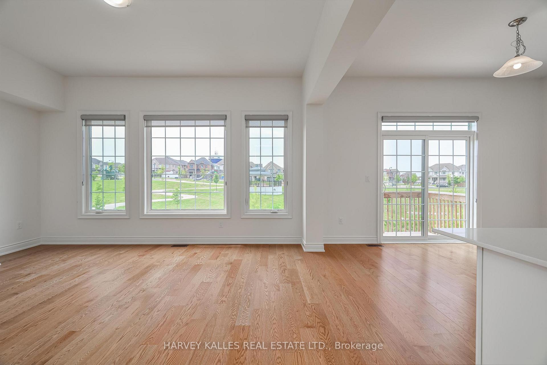 4 Meadow Vista Crescent