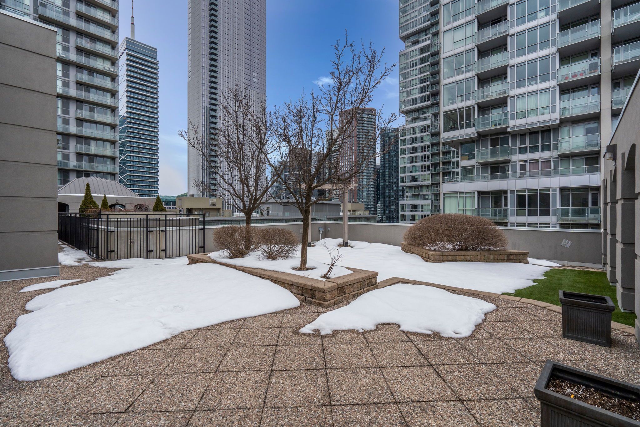 140 Simcoe Street 1412