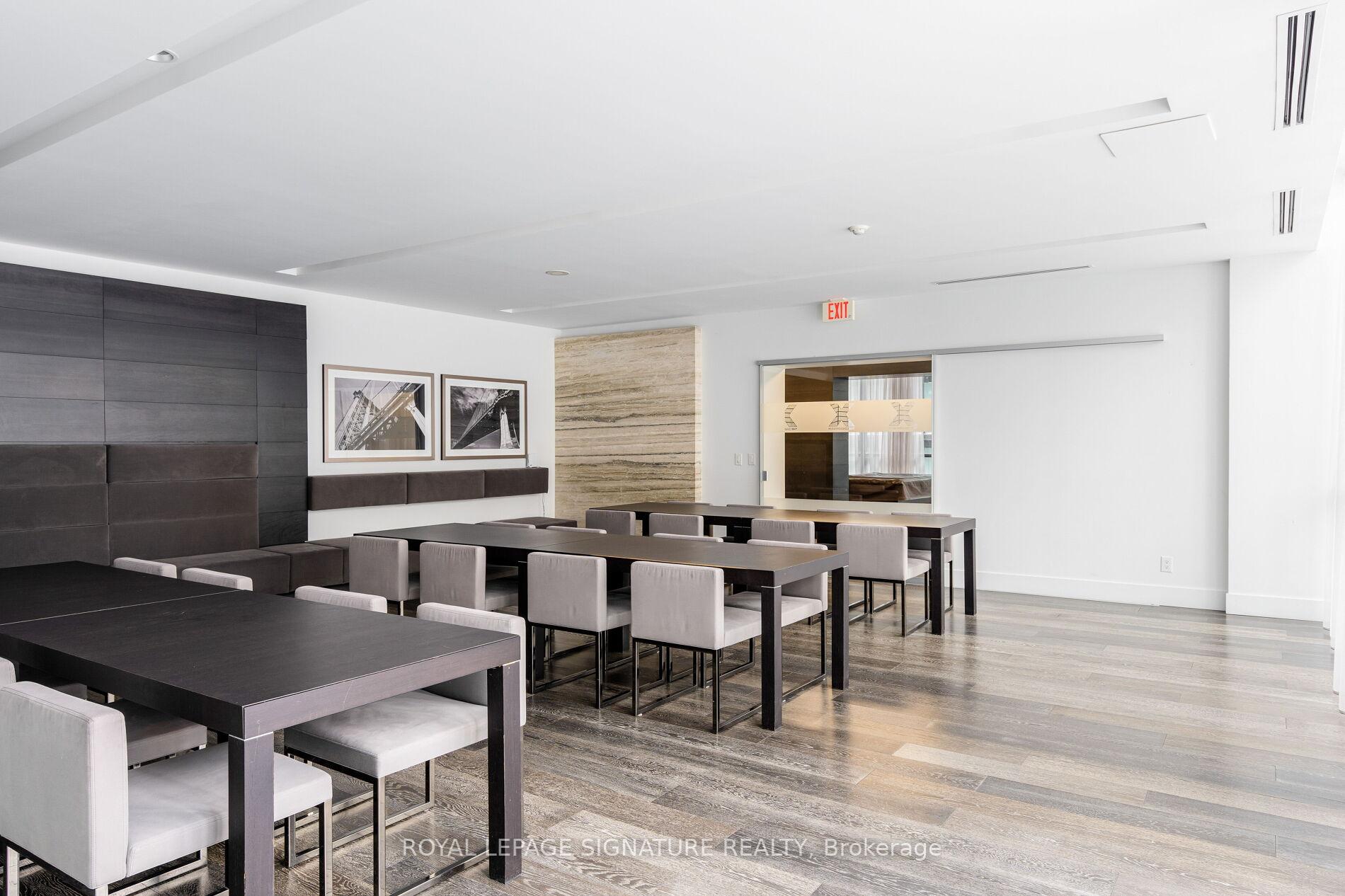 1 Bedroom Condo at 110 Charles, Toronto For sale
