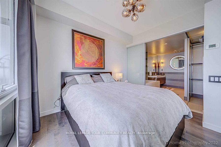 2 Bedrooms Condo at 70 Distillery, Toronto For sale
