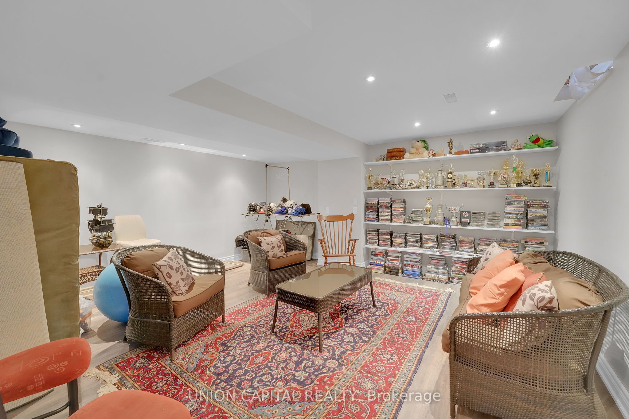 12 Reesor Place