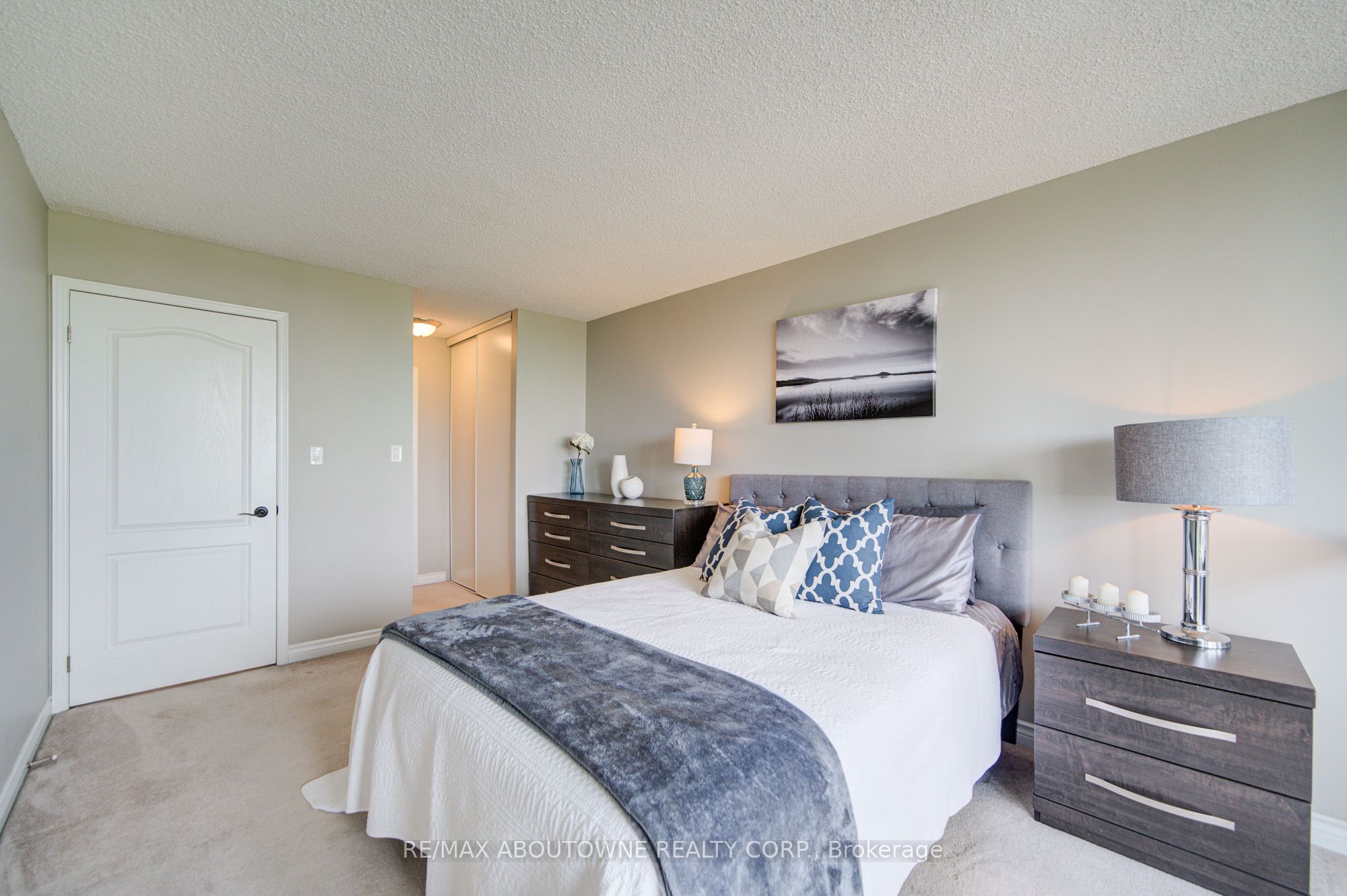 1276 Maple Crossing Boulevard, #1008