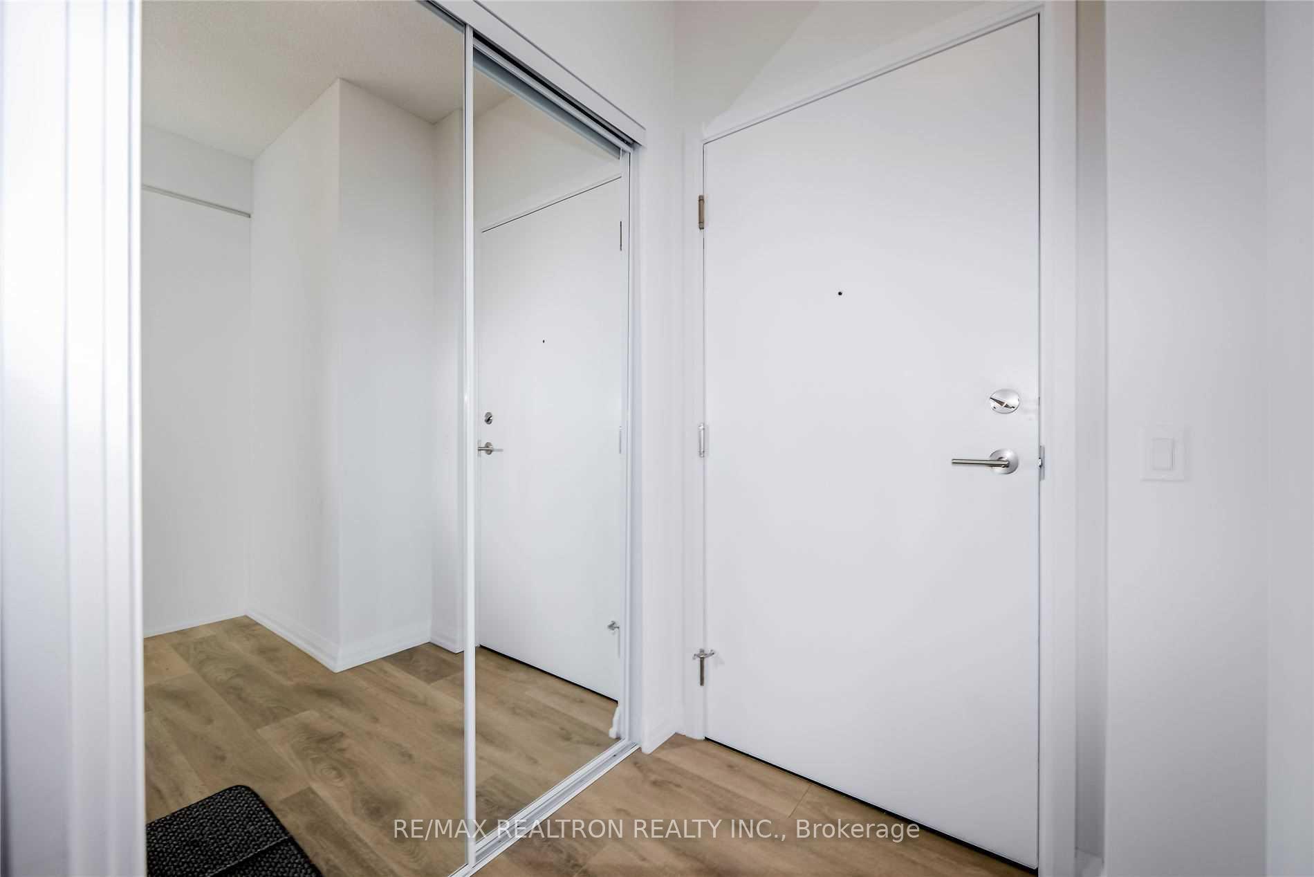 2 Bedrooms Condo at 7895 Jane, Vaughan For sale