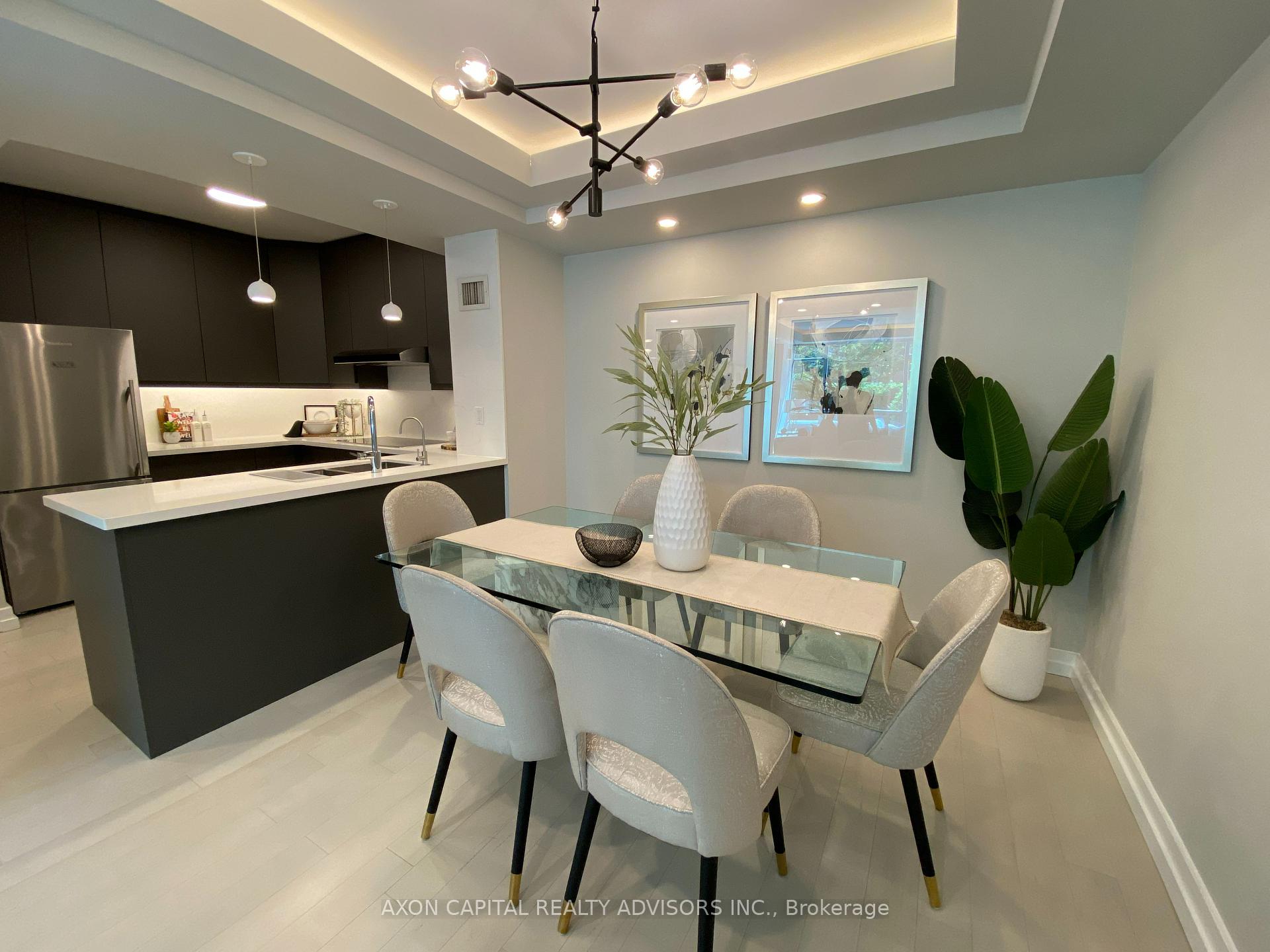 3 Bedrooms Condo at 59 Mcmurrich, Toronto For sale