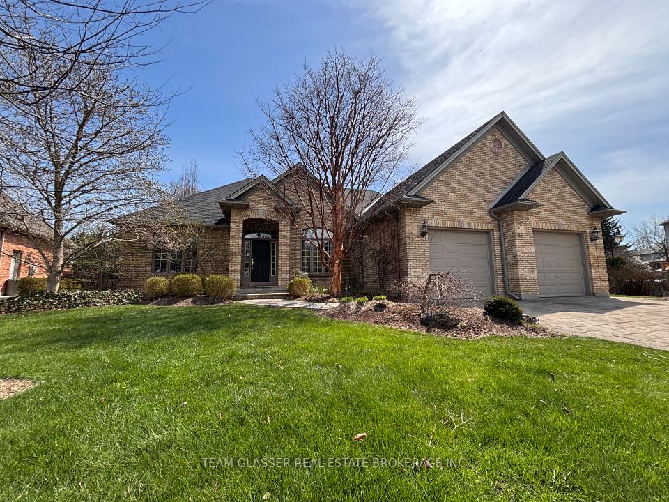 38 Butternut Grove, London South, ON N6K 4J4
