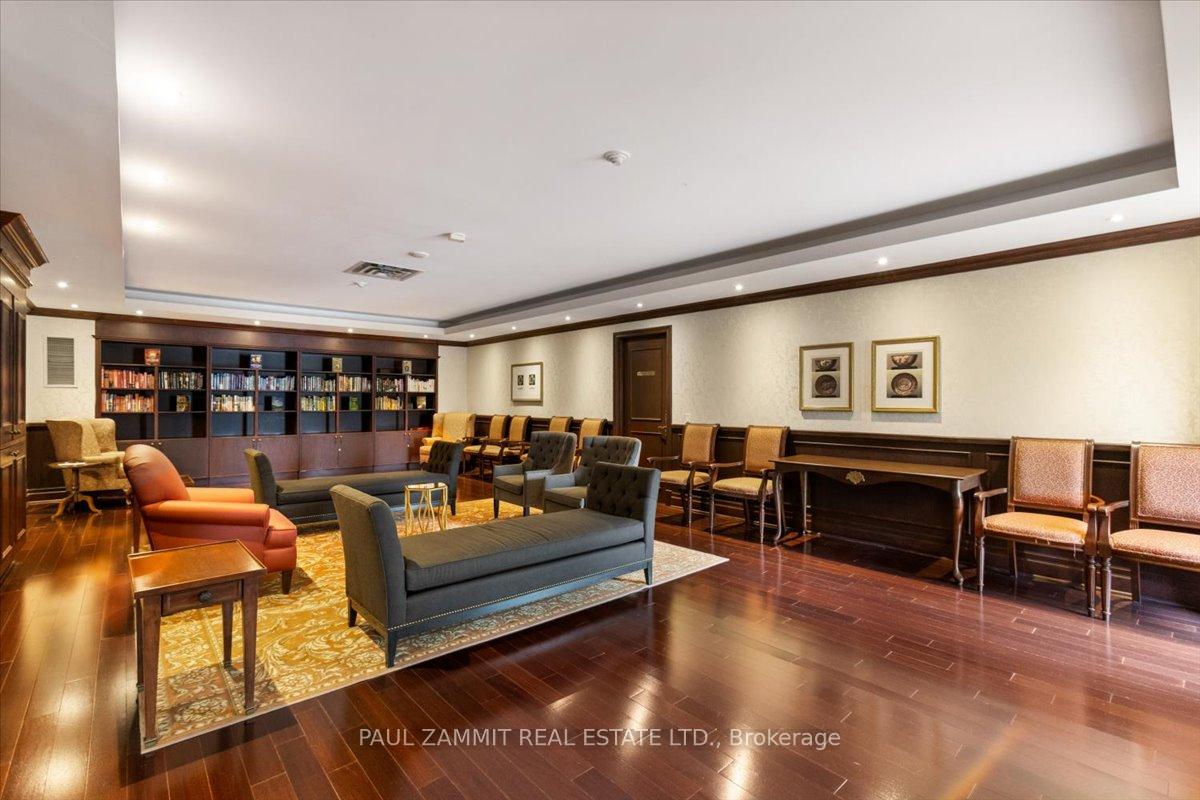 1 Bedroom Condo at 1 Clairtrell, Toronto For sale