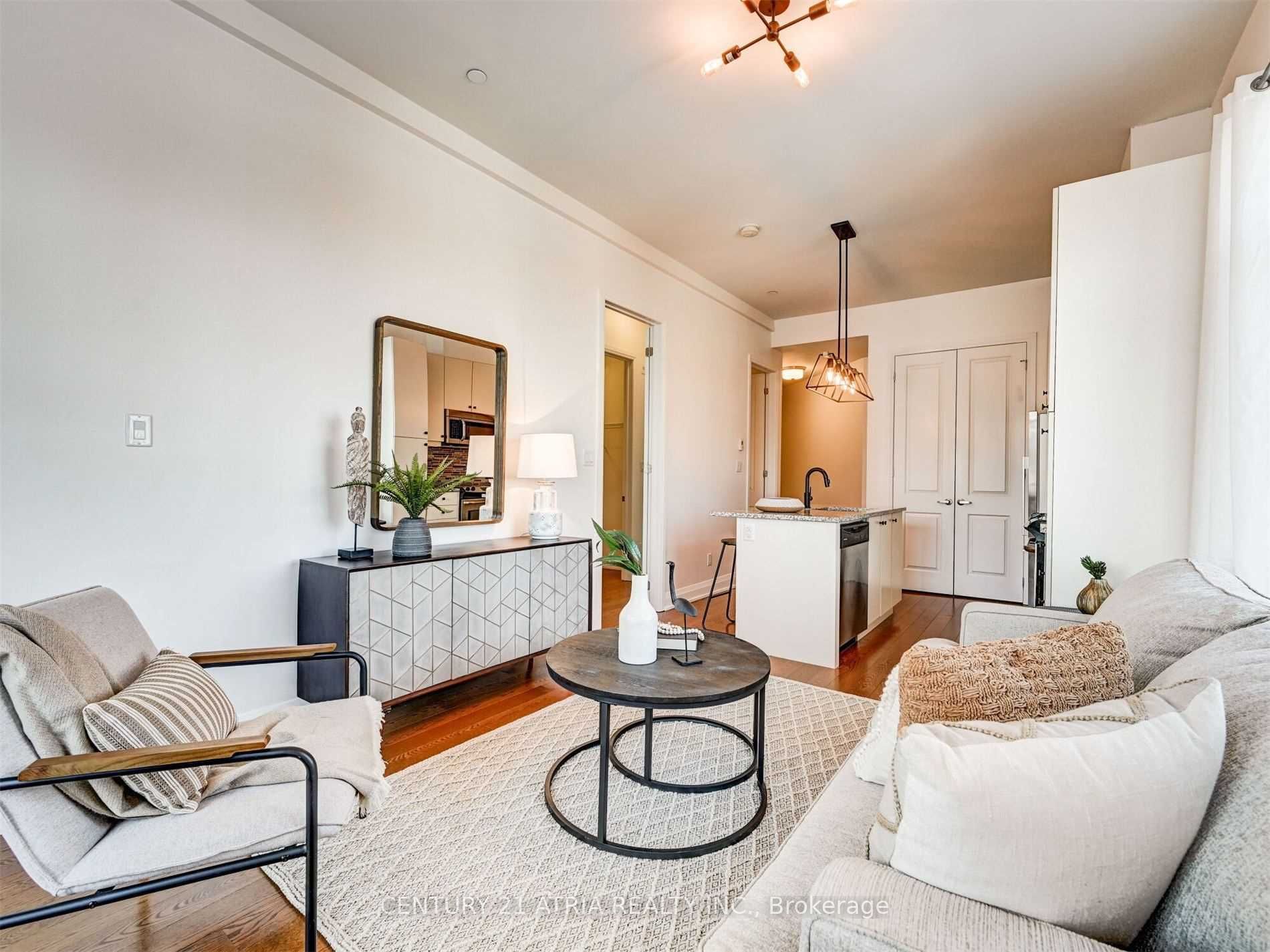 15277 Yonge Street, #404A