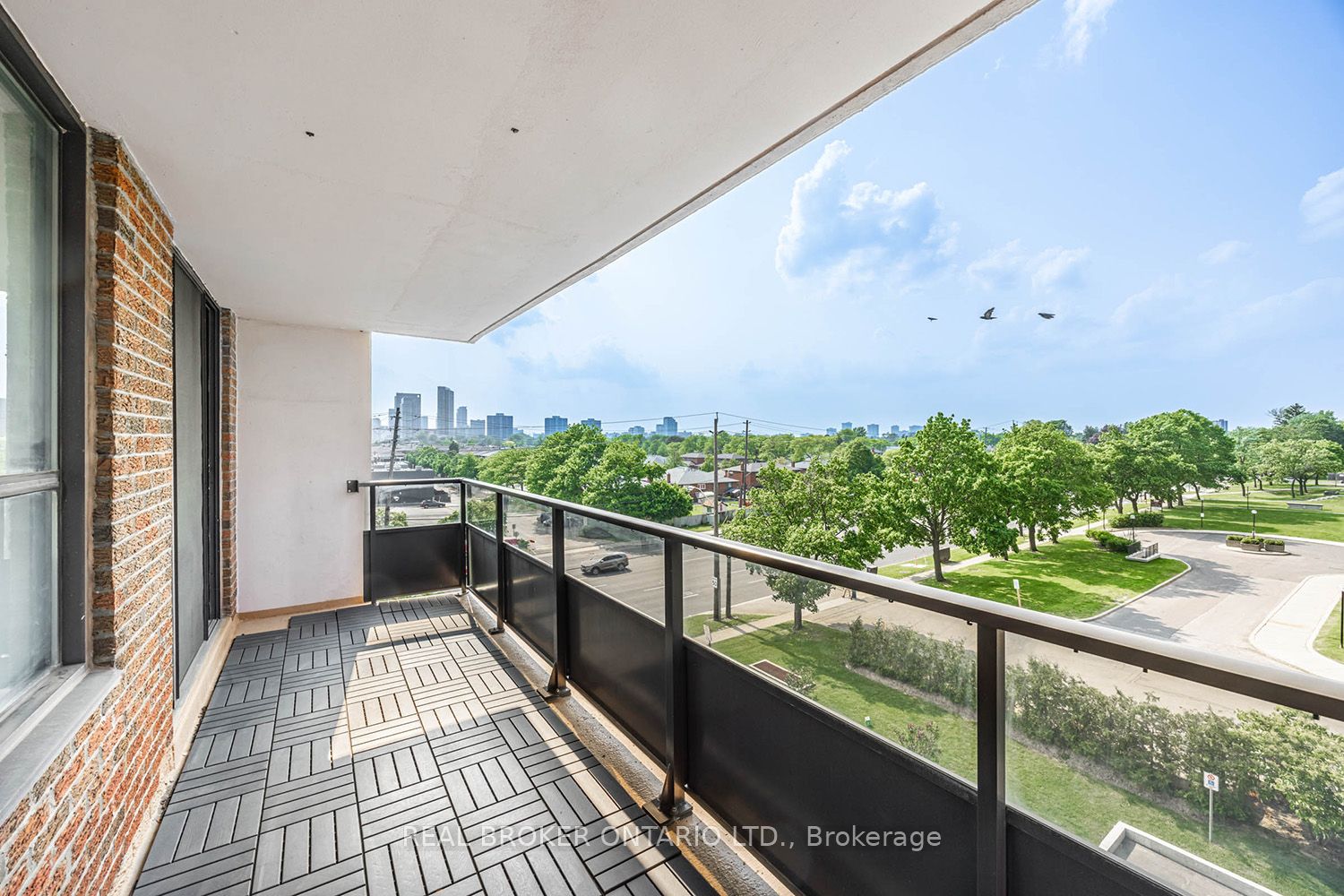 2721 Victoria Park Avenue, #506