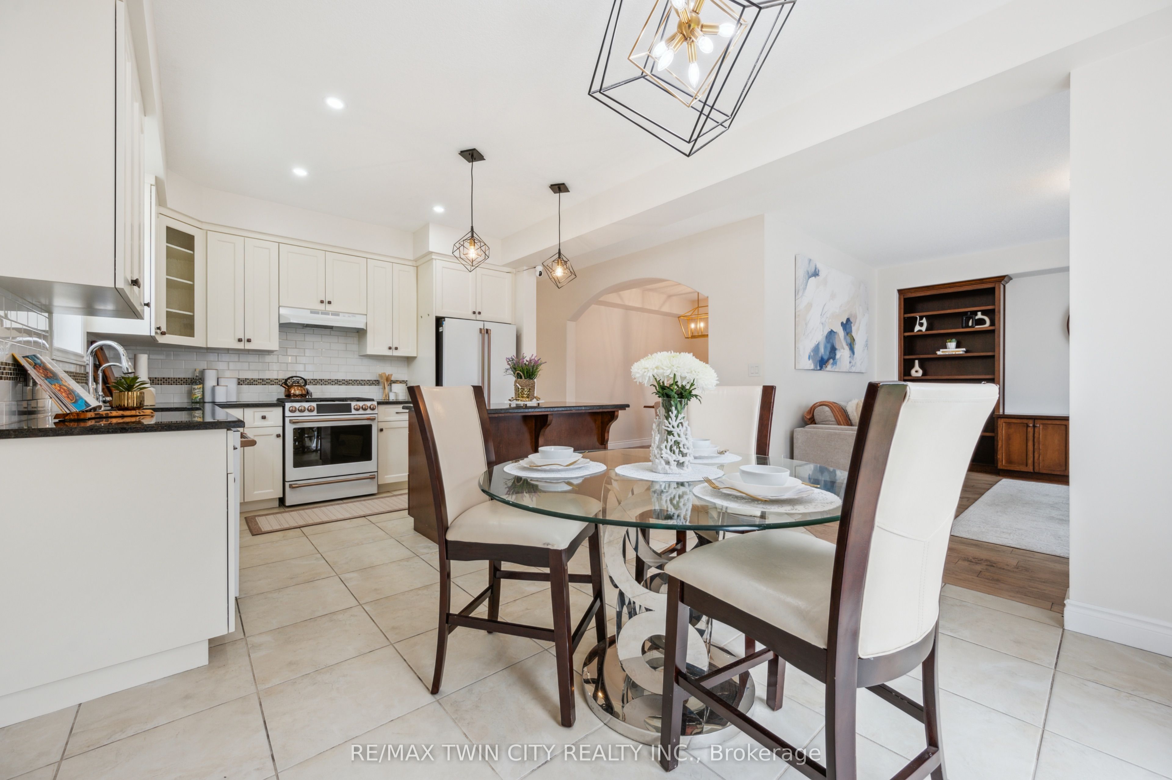 450 Applegate Court