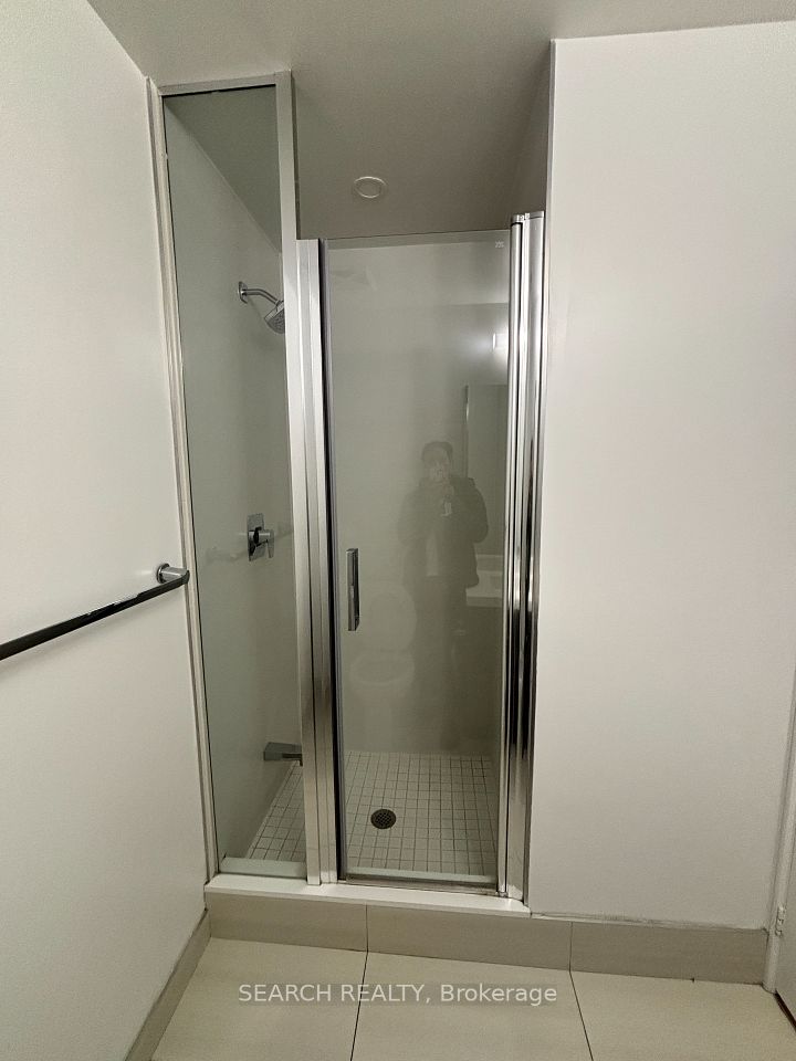 5105 Hurontario