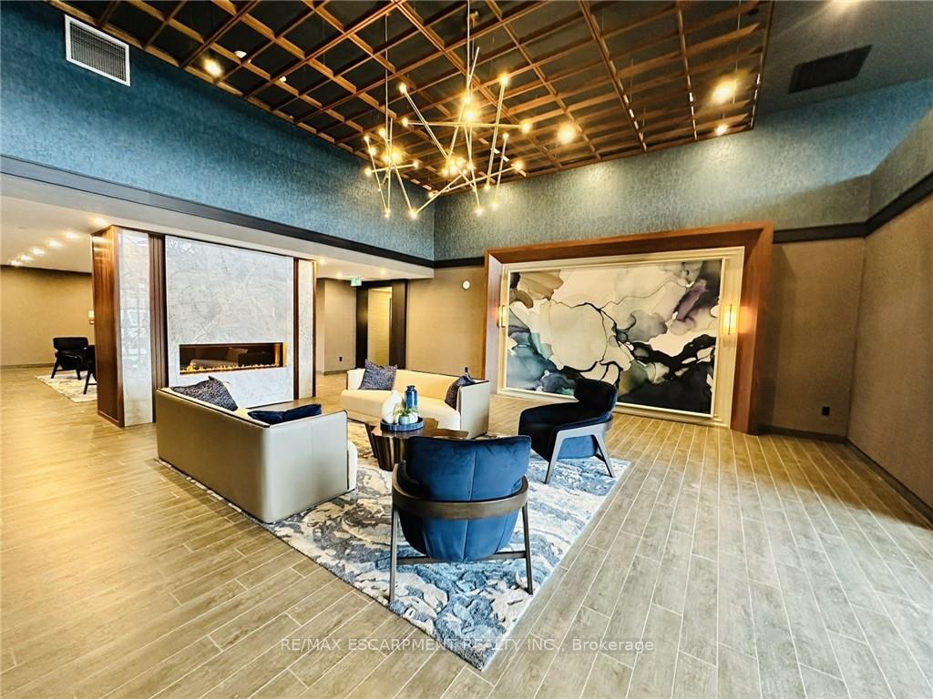 1 Bedroom Condo at 460 DUNDAS,  Hamilton For sale