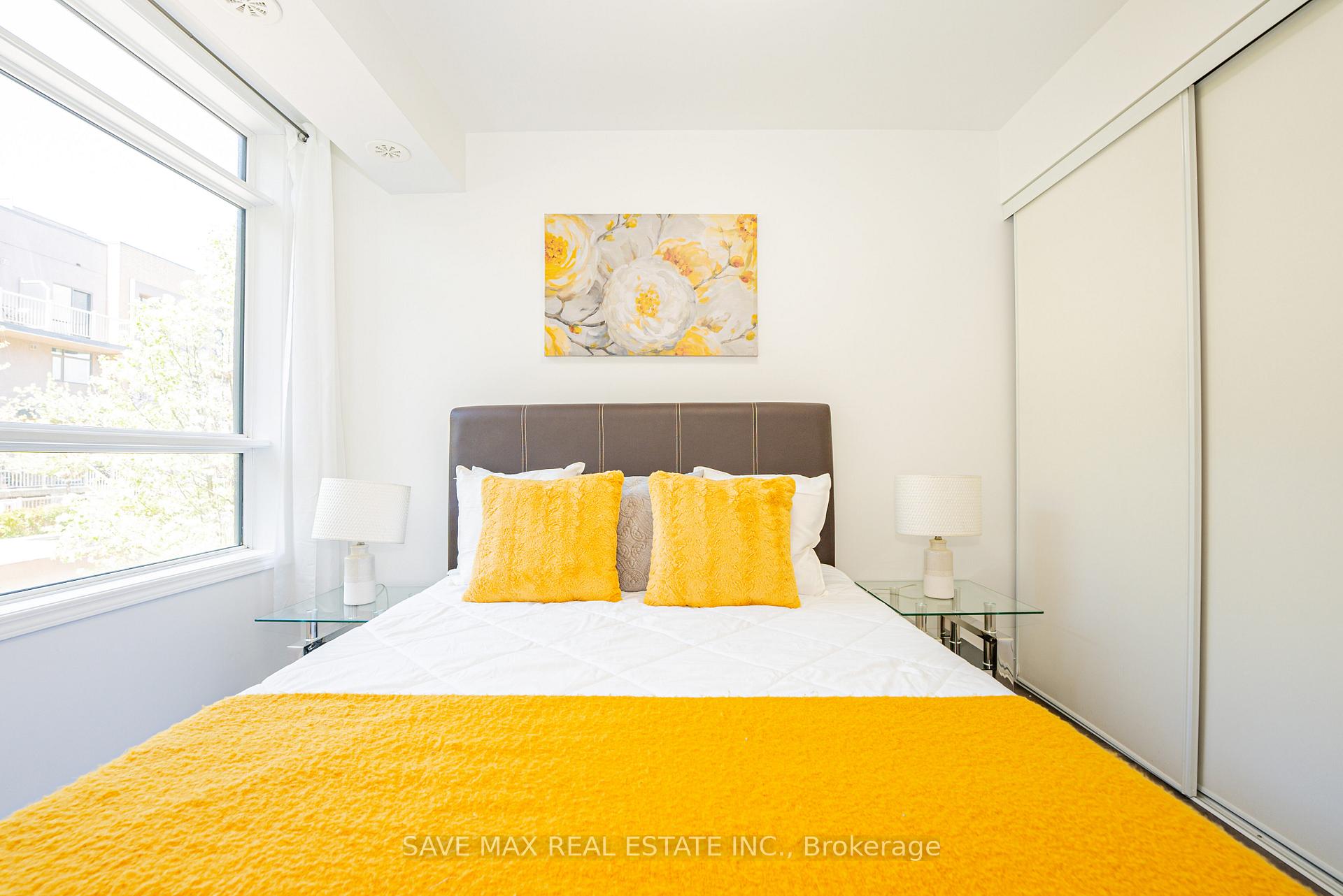 3 Bedrooms Condo at 1070 Progress, Toronto For sale