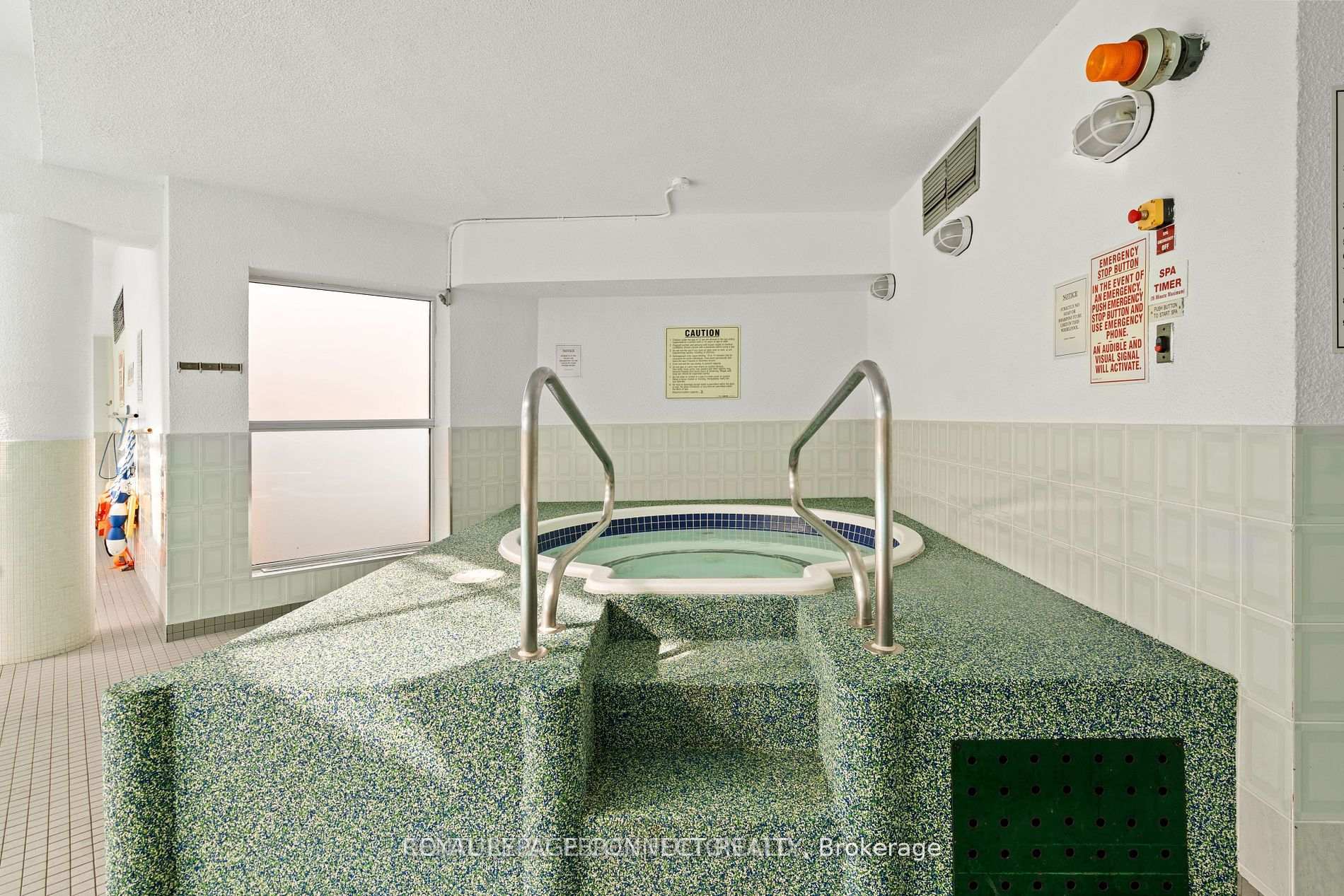 1 Bedroom Condo at 20 Dean Park, Toronto For sale