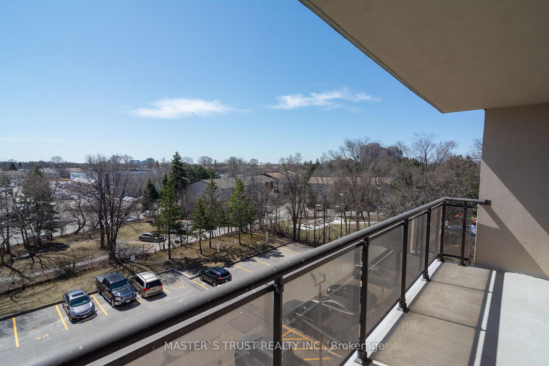 2 Bedrooms Condo at 1950 Kennedy,  Toronto For sale