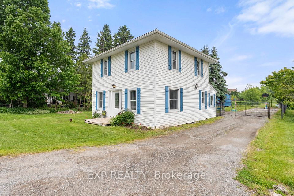 11027 Simcoe Street