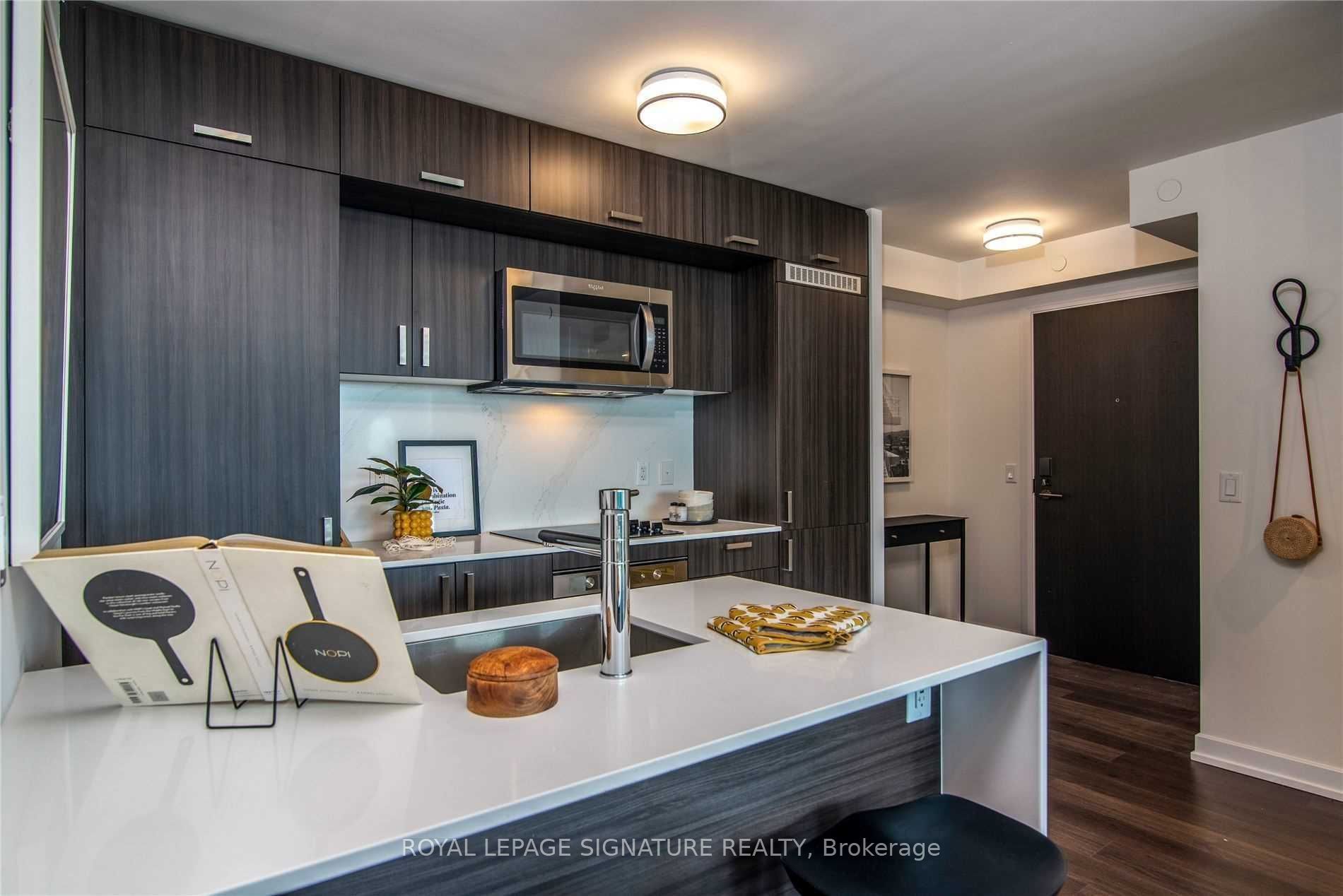 18 Erskine Avenue, #3307