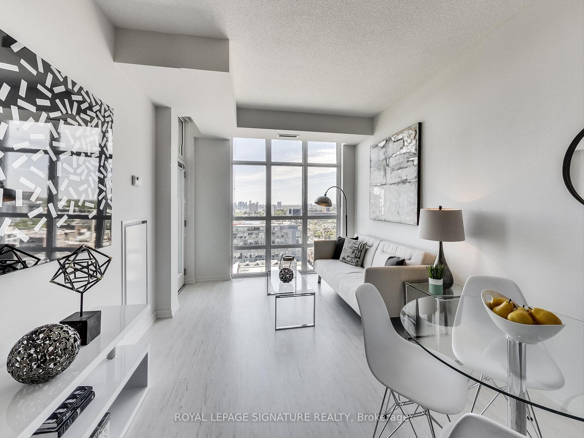 3 Bedrooms Condo at 85 East Liberty, Toronto For sale