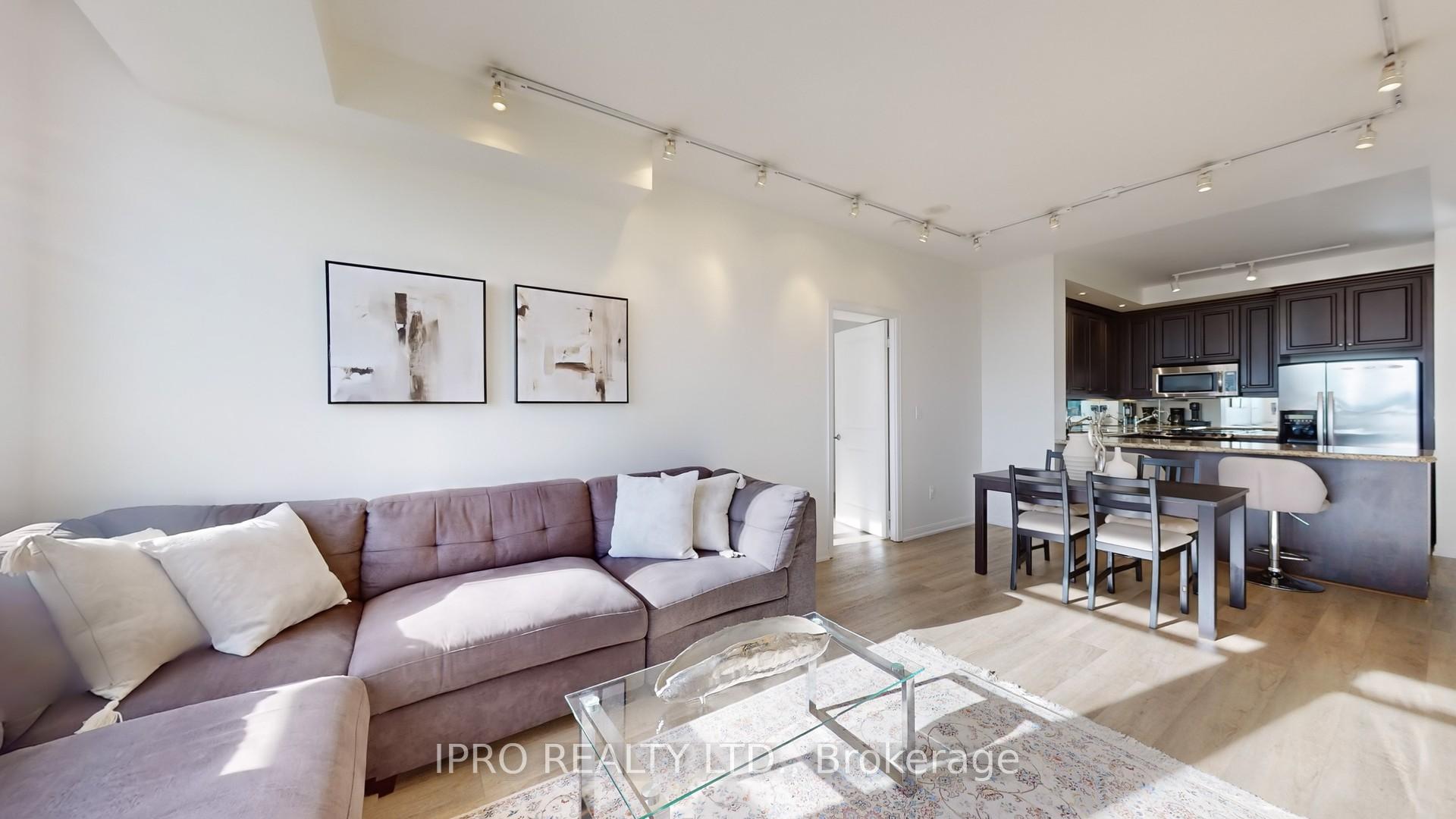2 Bedrooms Condo at 628 Fleet, Toronto For sale