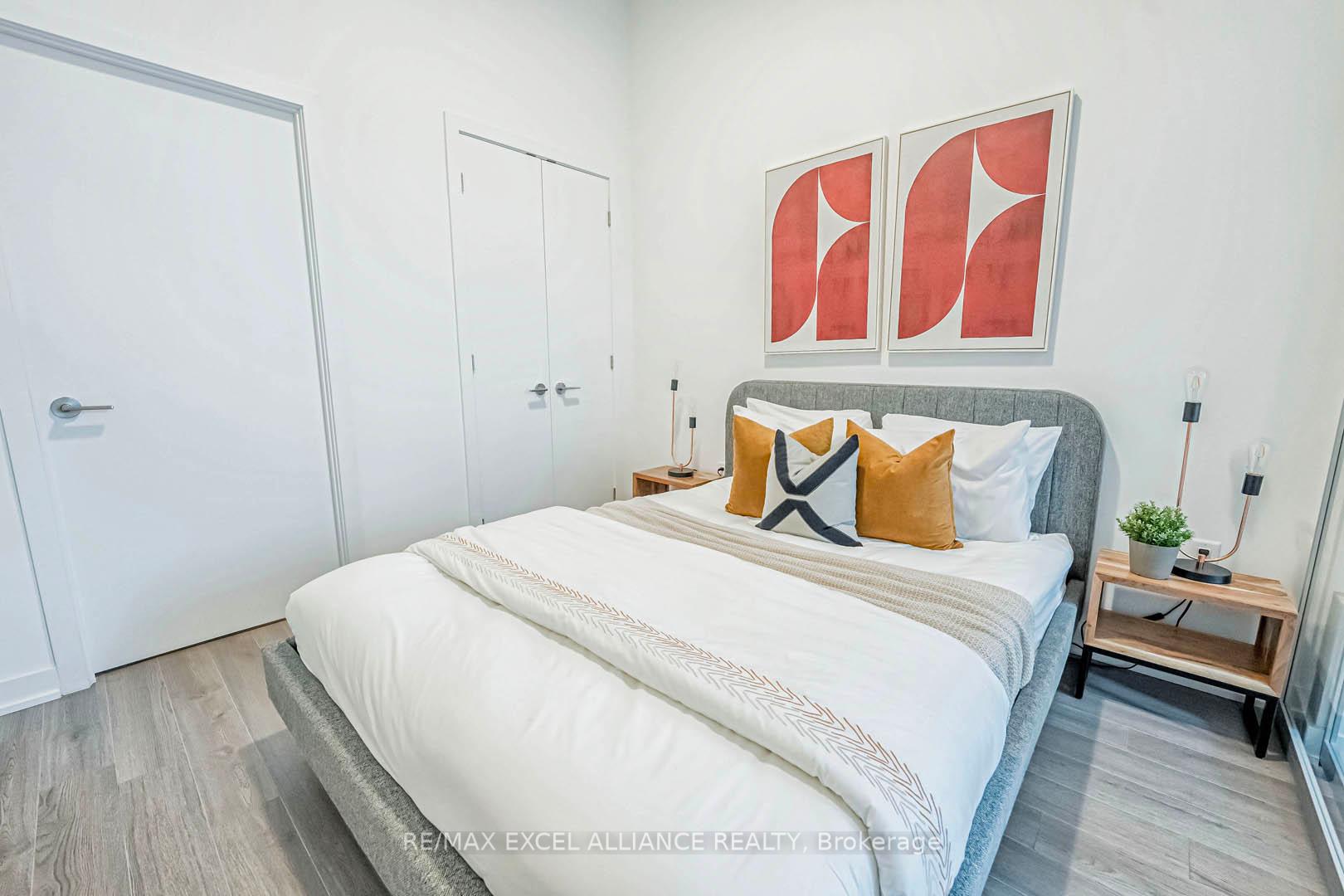 2 Bedrooms Condo at 357 King,  Toronto For sale