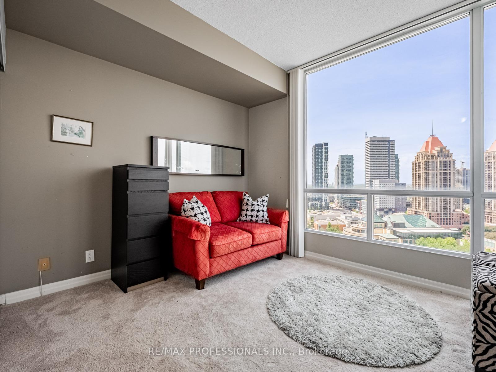 2 Bedrooms Condo at 3939 Duke of York, Mississauga For sale