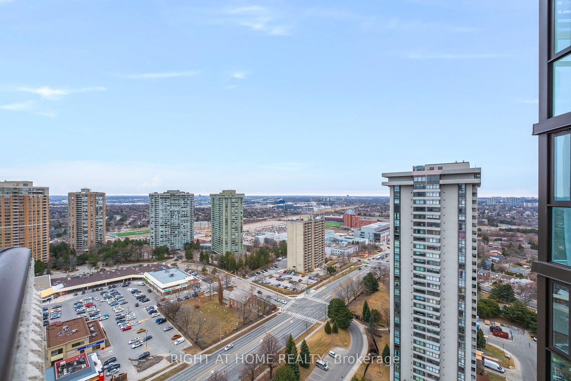 4 Bedrooms Condo at 3303 Don Mills,  Toronto For sale