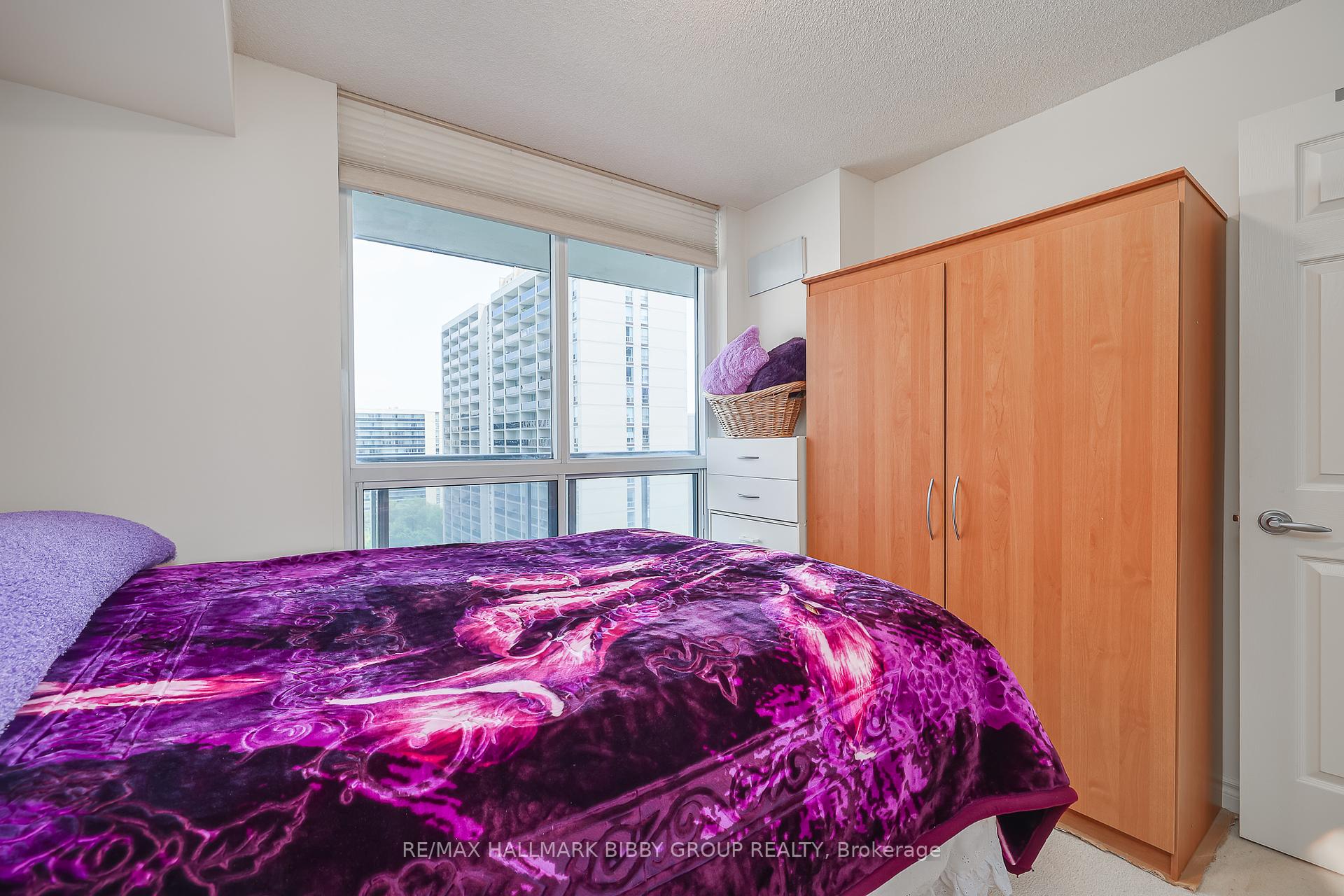 1 Bedroom Condo at 70 High Park, Toronto For sale