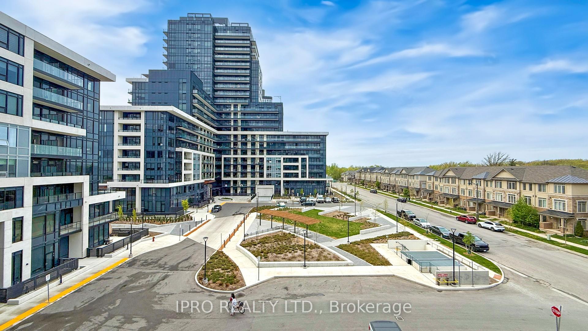 2 Bedrooms Condo at 3200 William Coltson, Oakville For sale