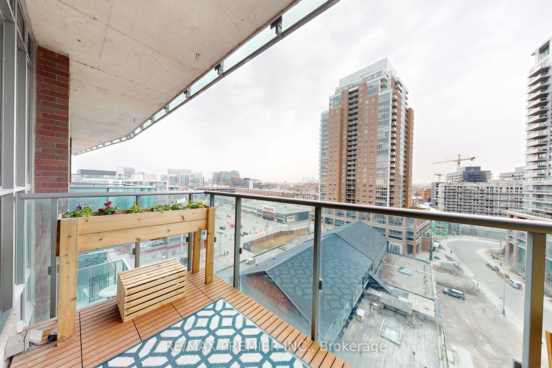 2 Bedrooms Condo at 150 East Liberty,  Toronto For sale