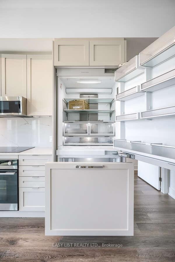 3 Bedrooms Condo at 250 Lawrence, Toronto For sale