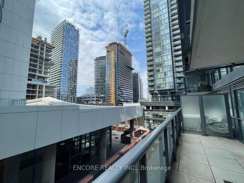 2 Bedrooms Condo at 295 Adelaide St, Toronto For sale