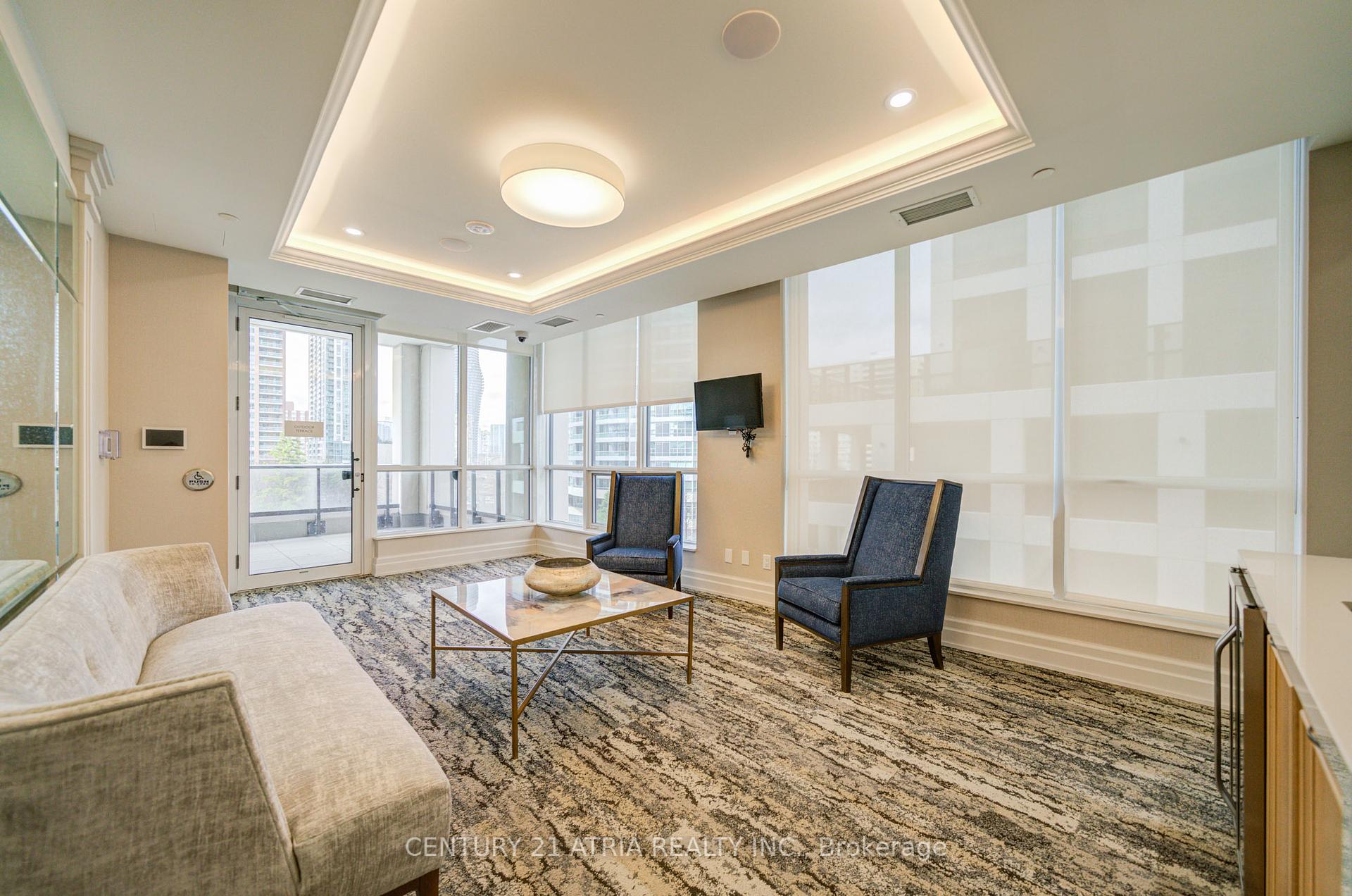 2 Bedrooms Condo at 36 Elm,  Mississauga For sale