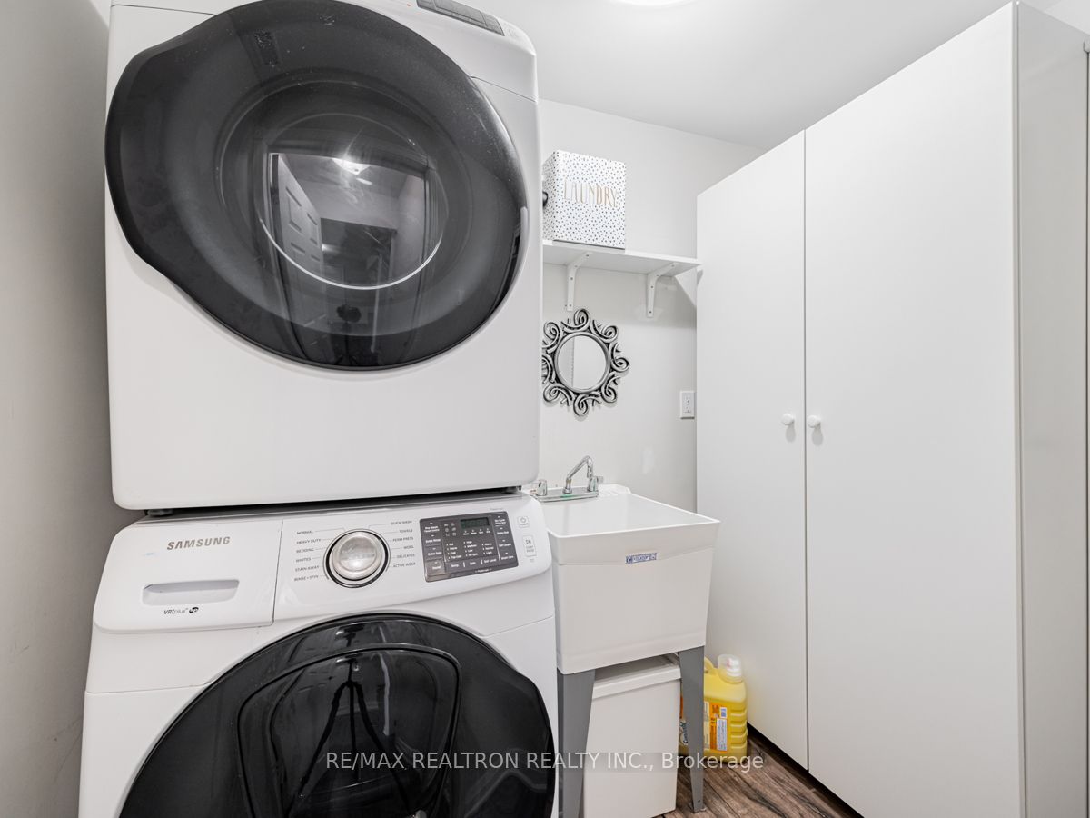 3 Pinehurst Court