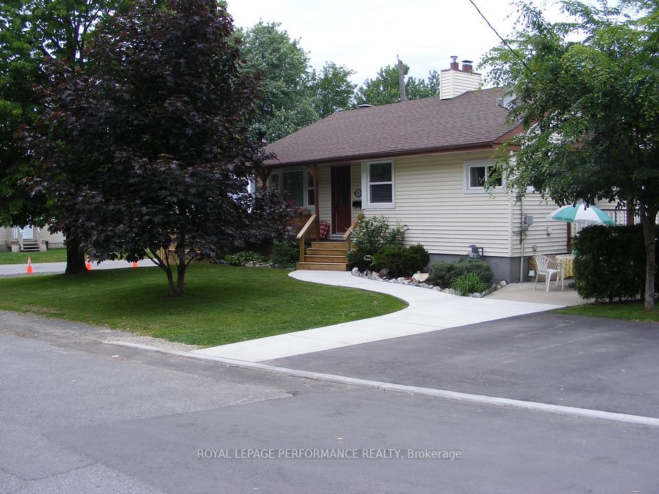 1125 Rockingham