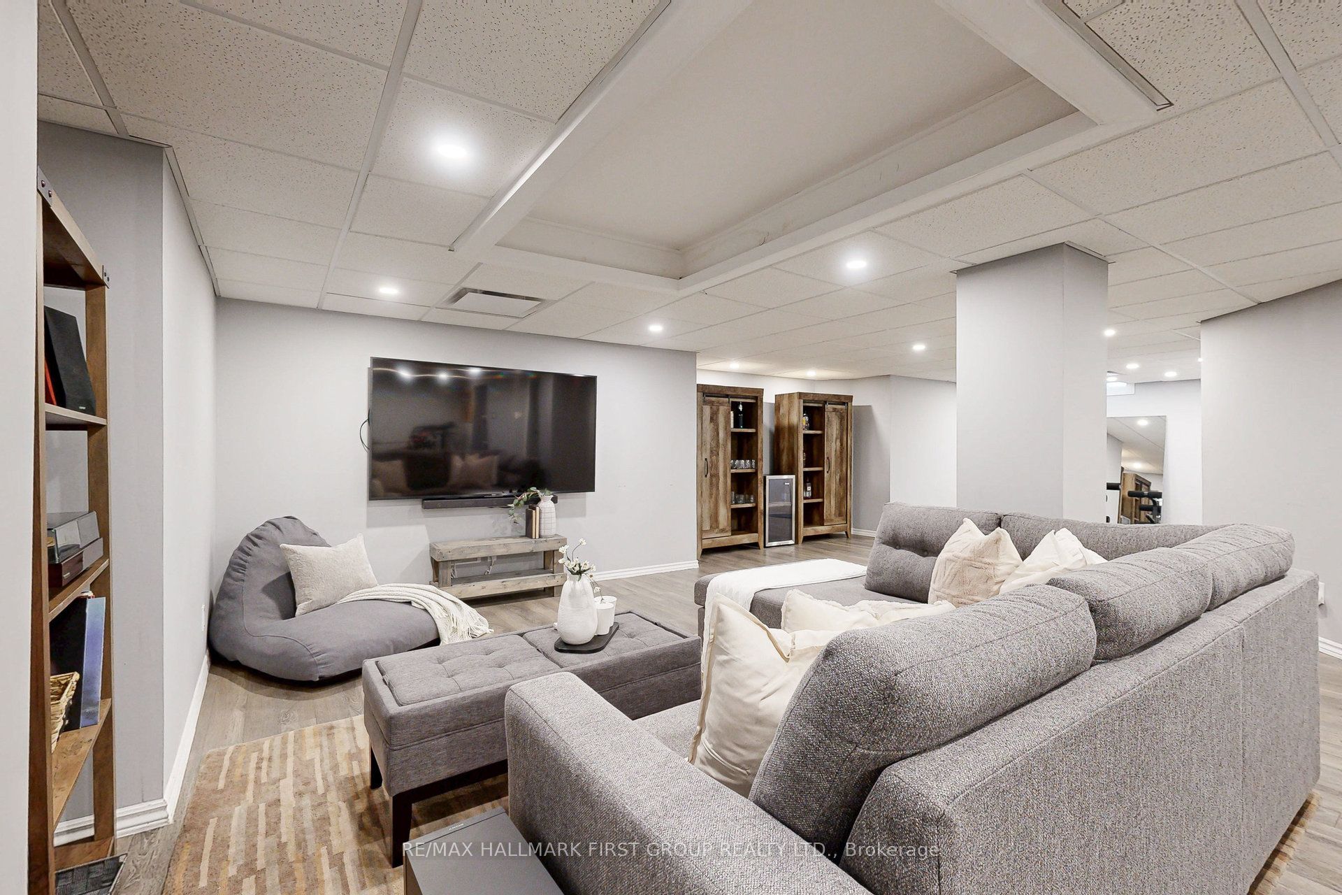 898 Darwin Drive