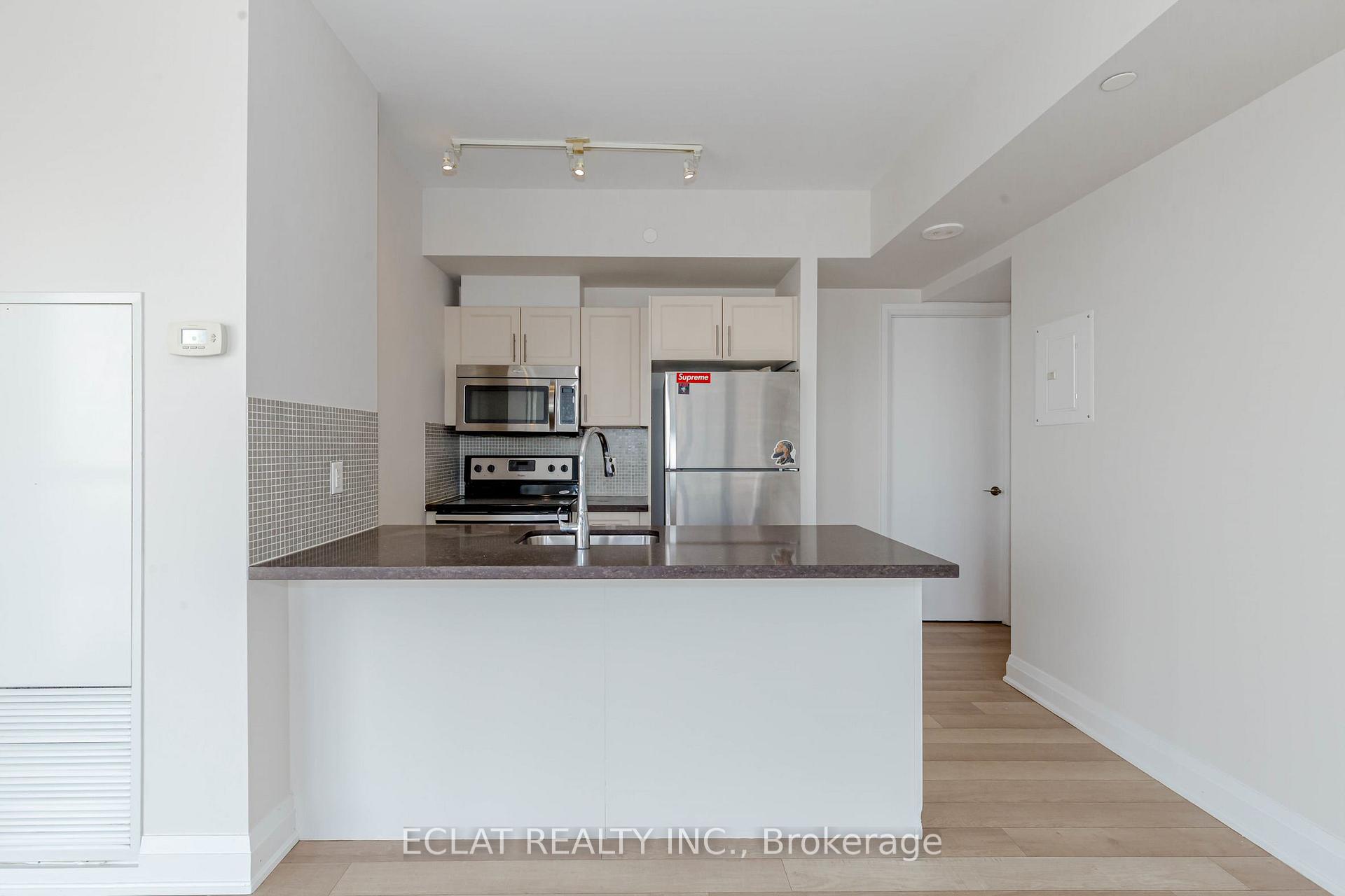 2 Bedrooms Condo at 16 McAdam, Toronto For sale
