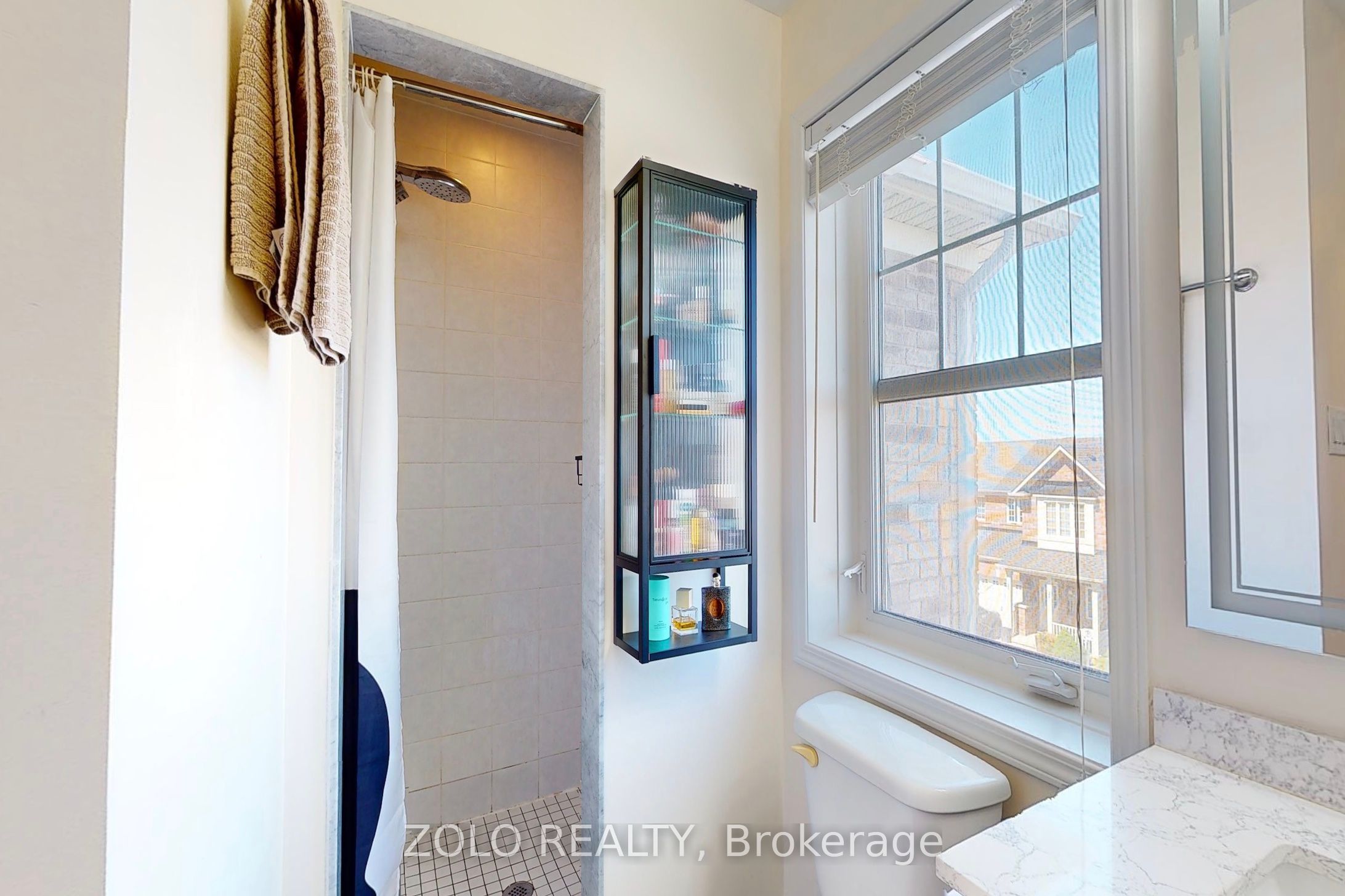 201 Woodley Crescent