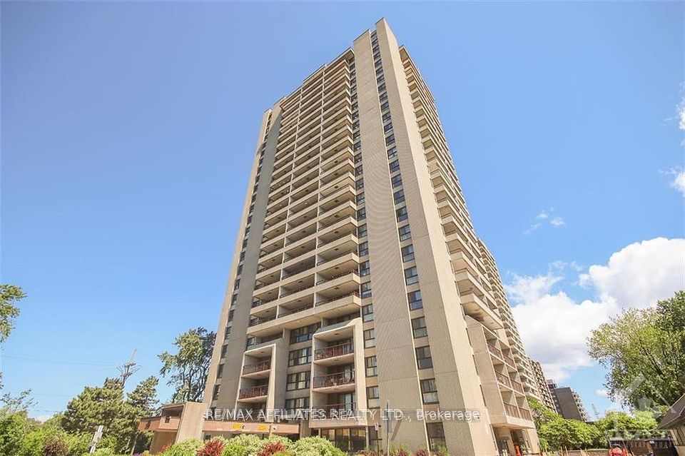 1785 RIVERSIDE