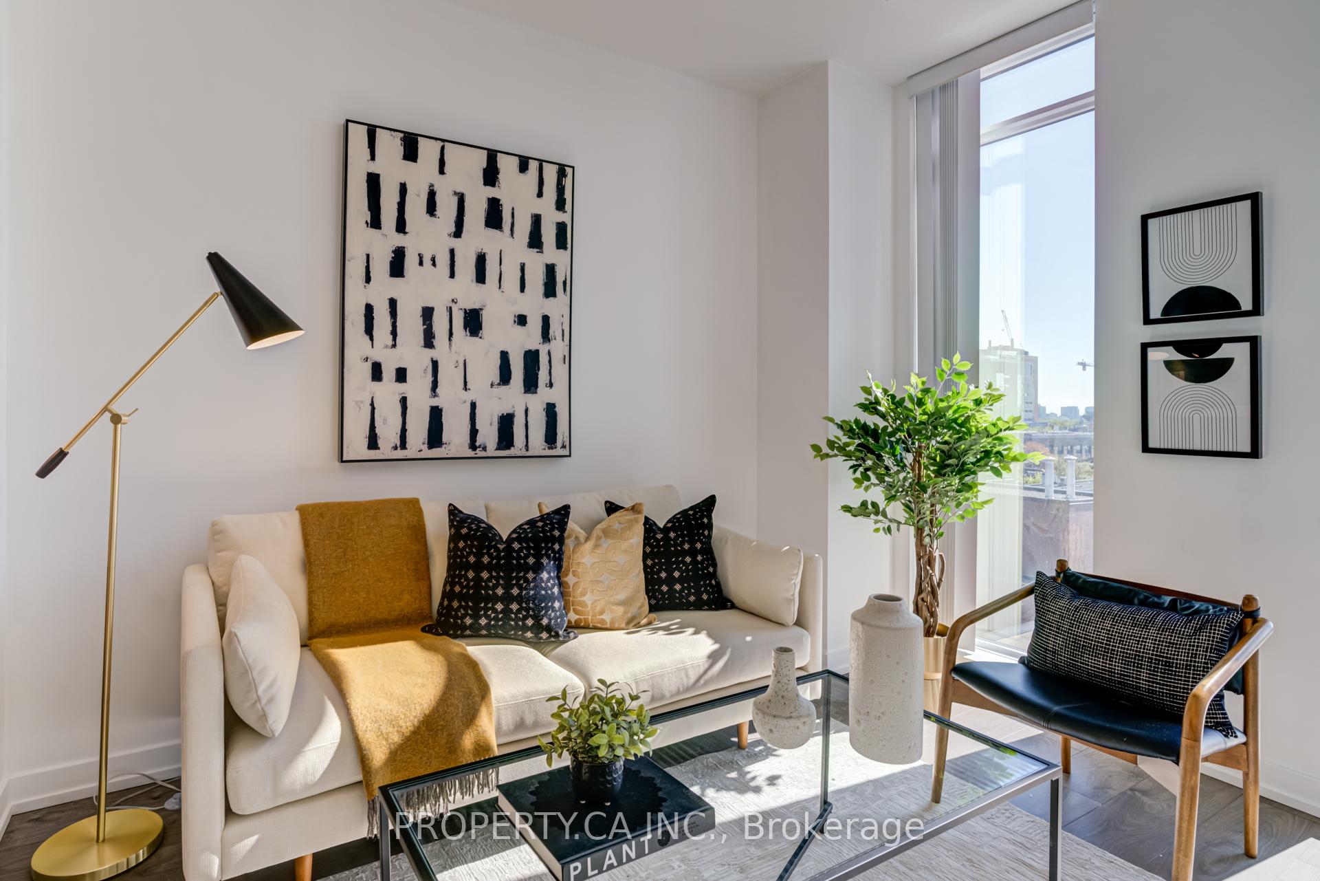 2 Bedrooms Condo at 297 College, Toronto For sale
