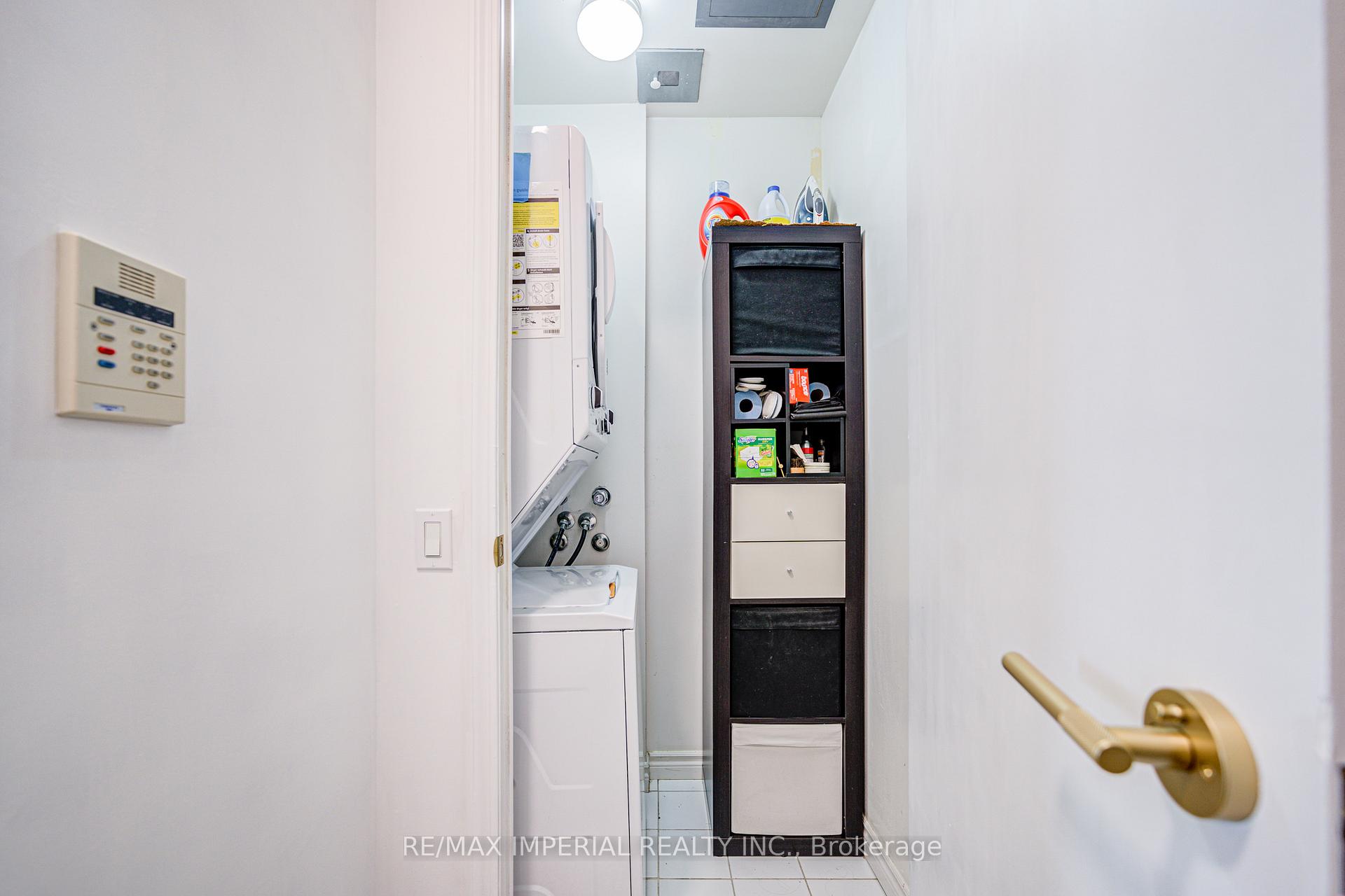 1 Bedroom Condo at 60 Byng, Toronto For sale
