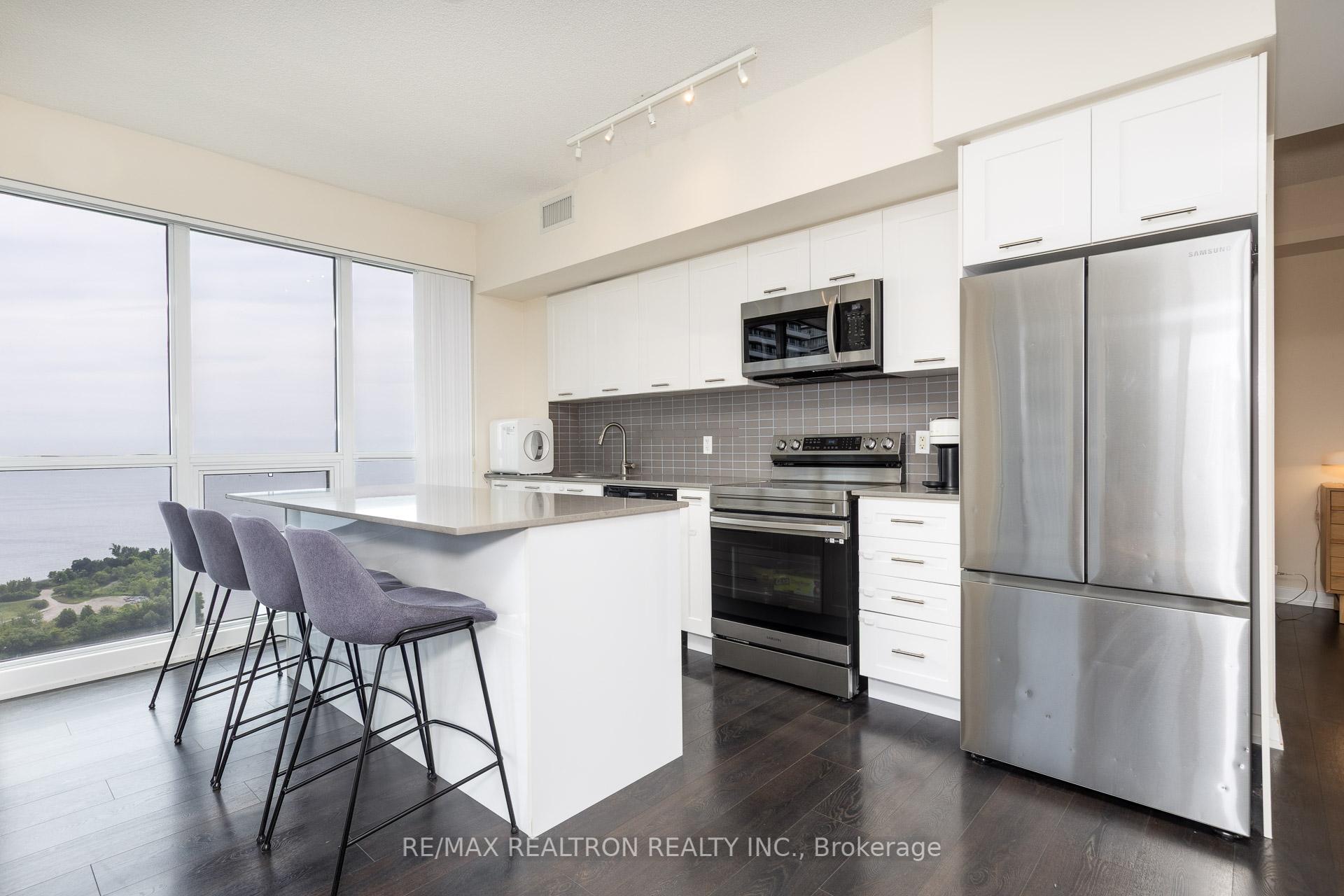 3 Bedrooms Condo at 2200 Lake Shore, Toronto For sale