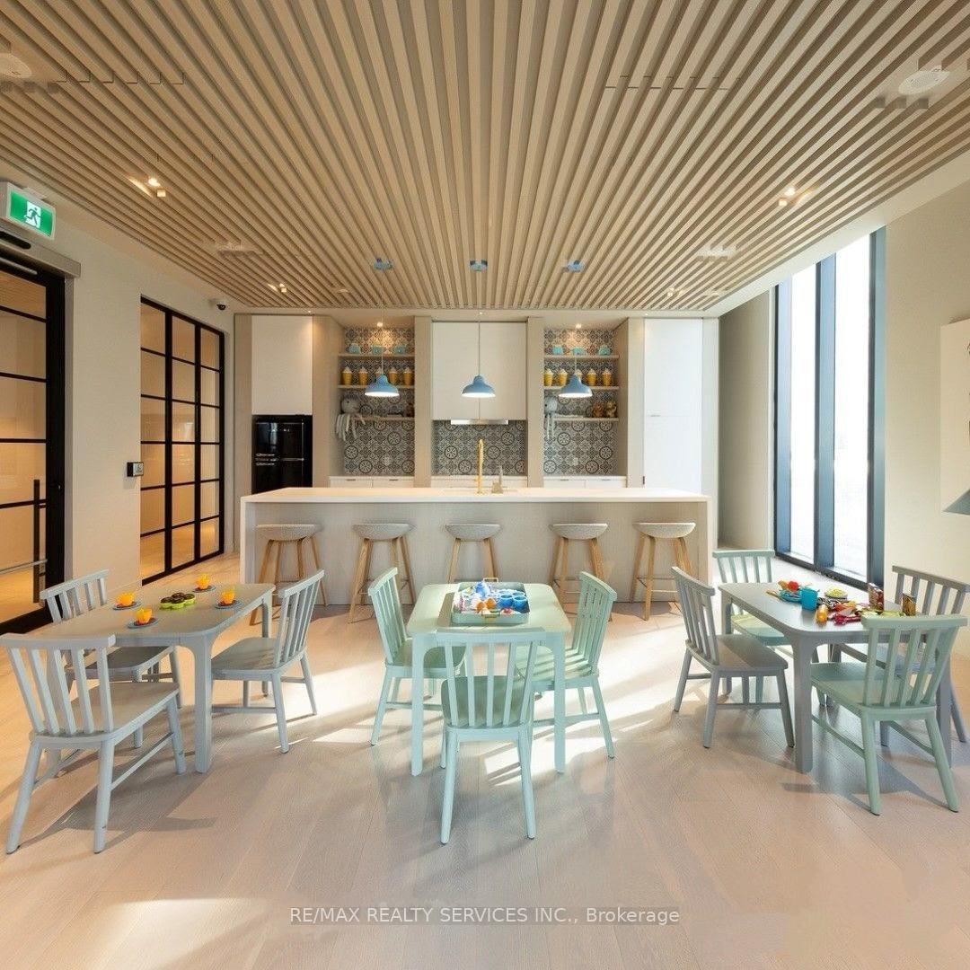 2 Bedrooms Condo at 138 Downes,  Toronto For sale