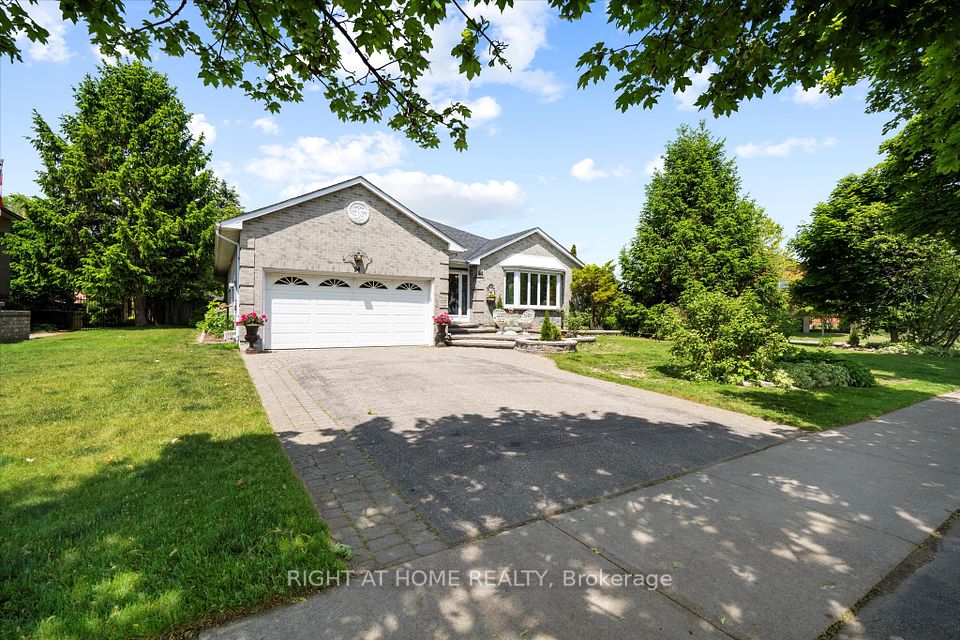 94 Lake Driveway