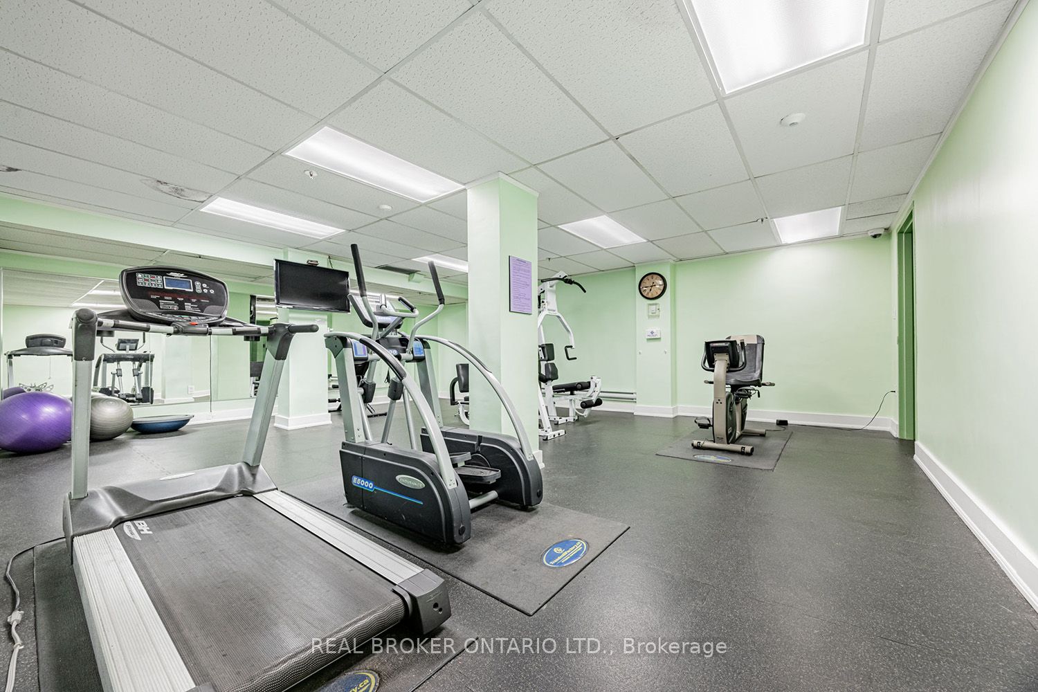 2721 Victoria Park Avenue, #506