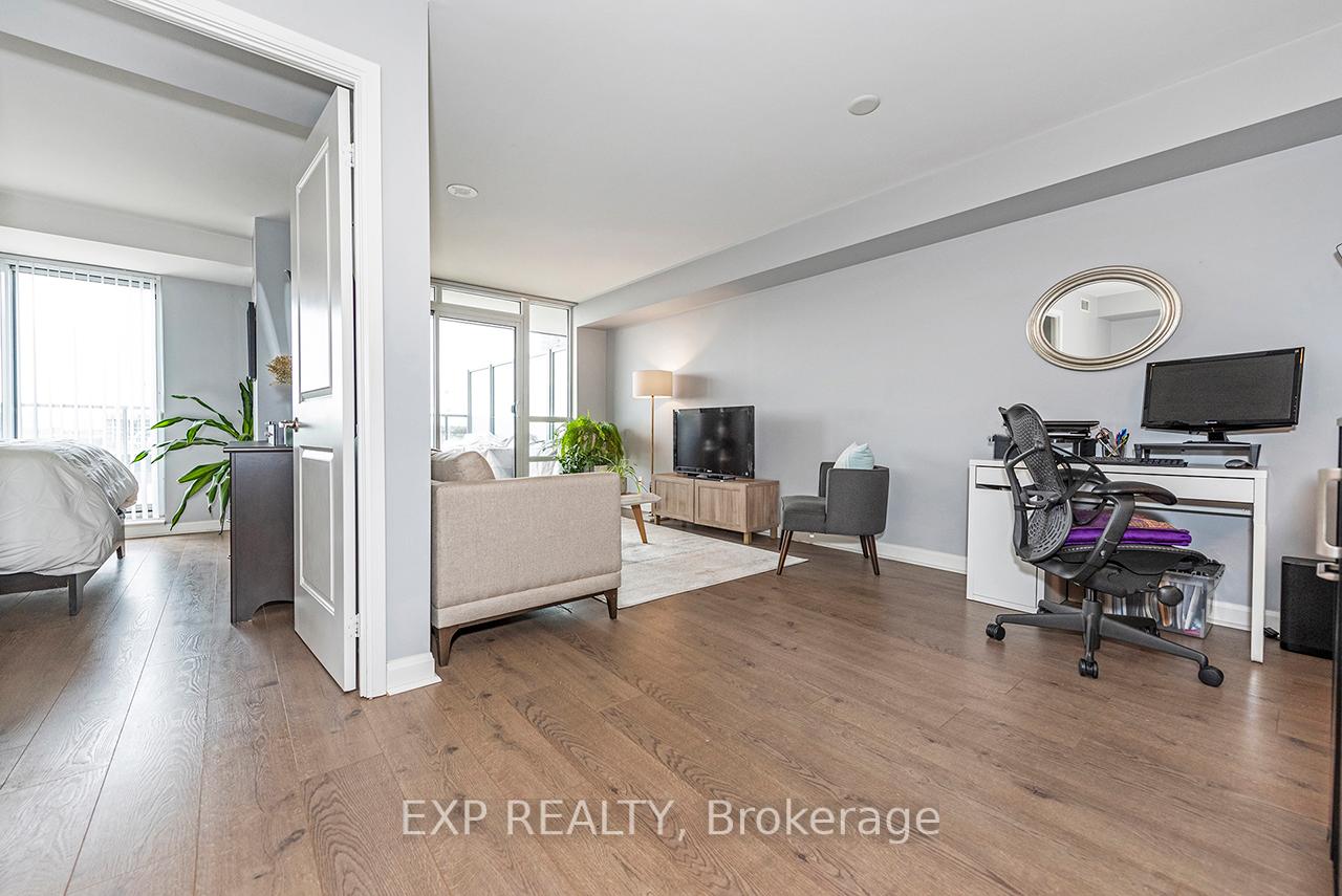 2 Bedrooms Condo at 1 Michael Power, Toronto For sale