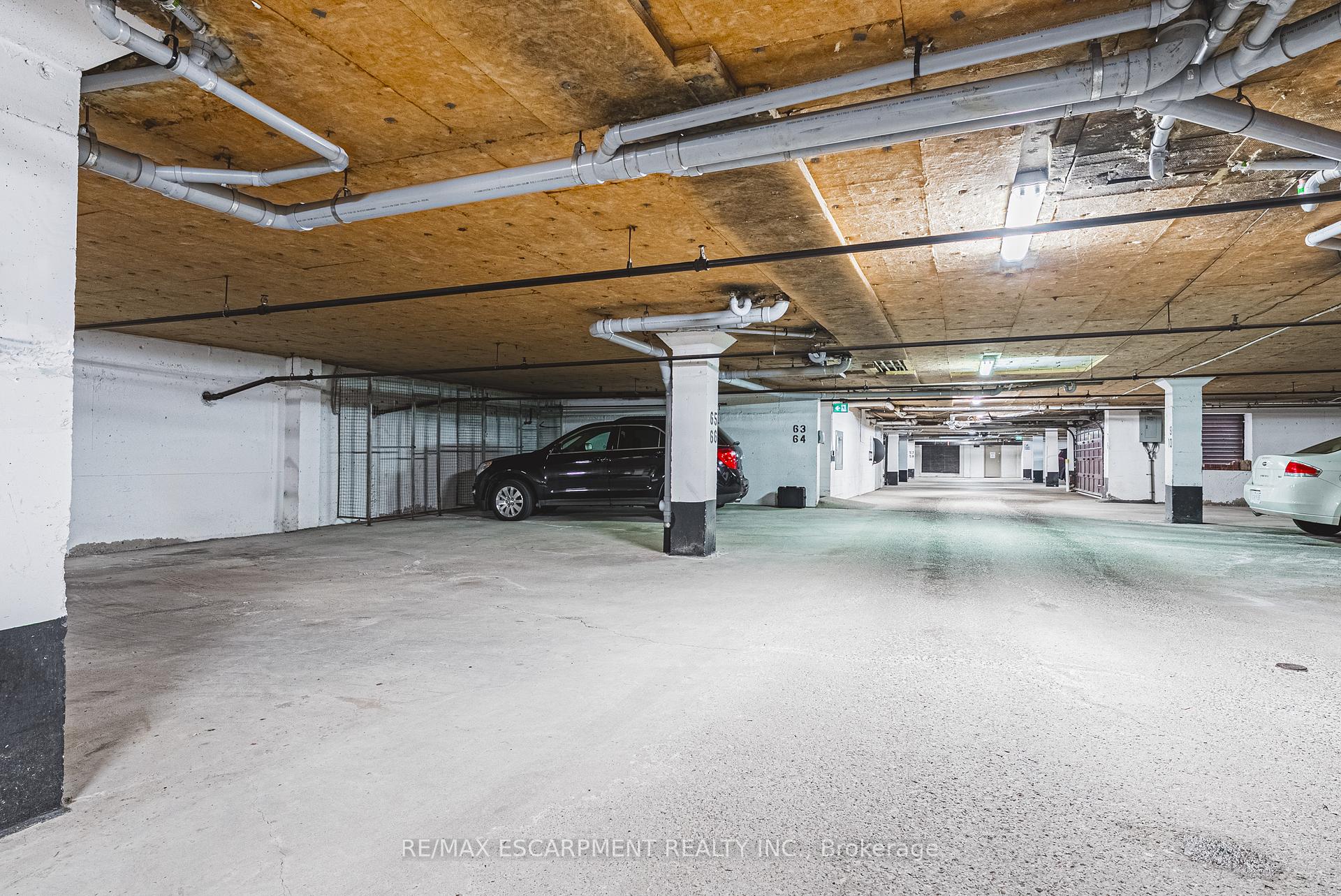 3 Bedrooms Condo at 150 WILSON, Hamilton For sale
